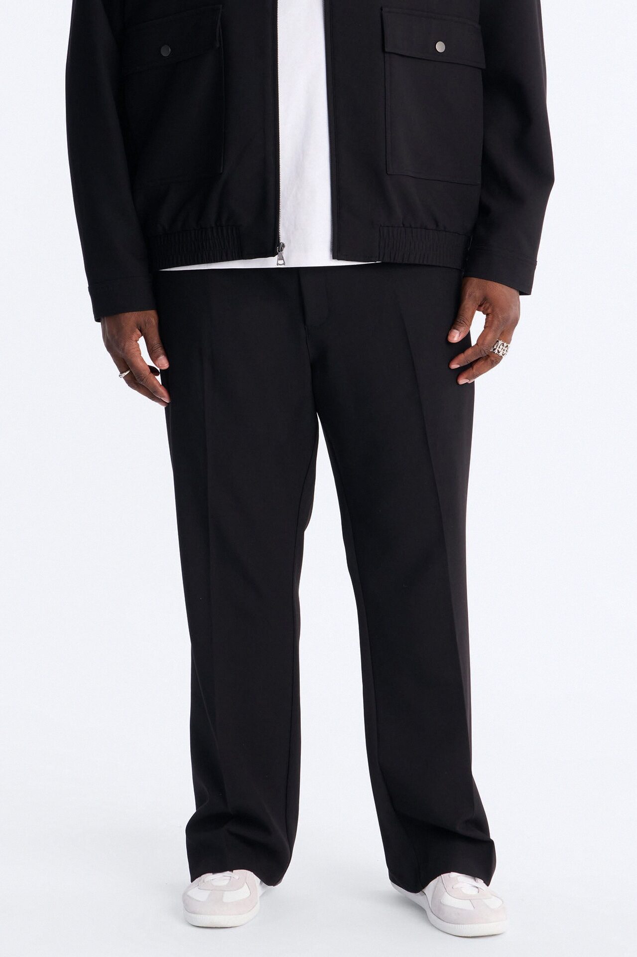 Modern Essential Slim Flare Slit Trouser - Black