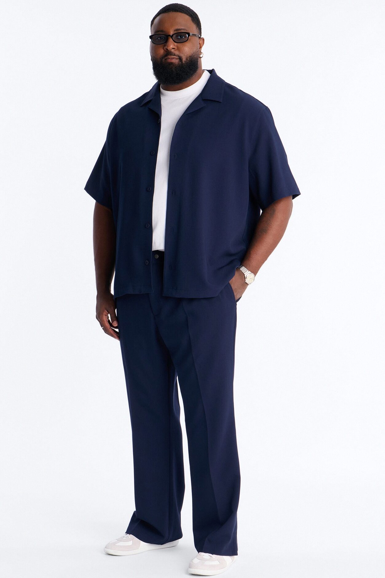 Modern Essential Slim Flare Slit Trouser - Navy