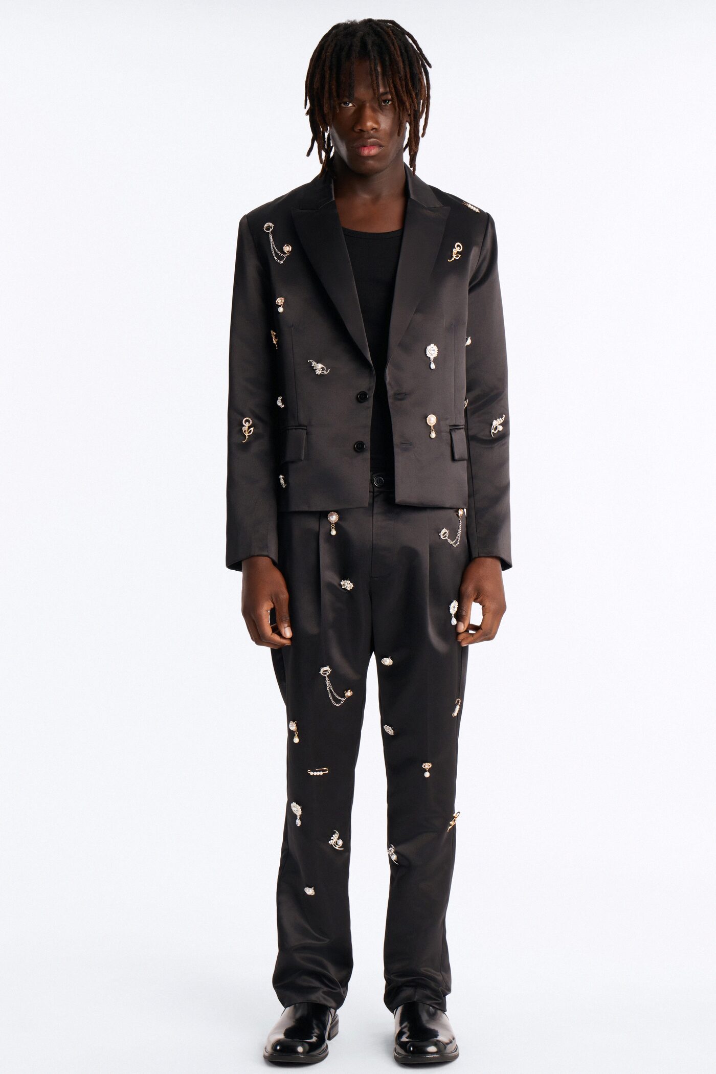 Regal All Over Brooch Relaxed Trouser - Black