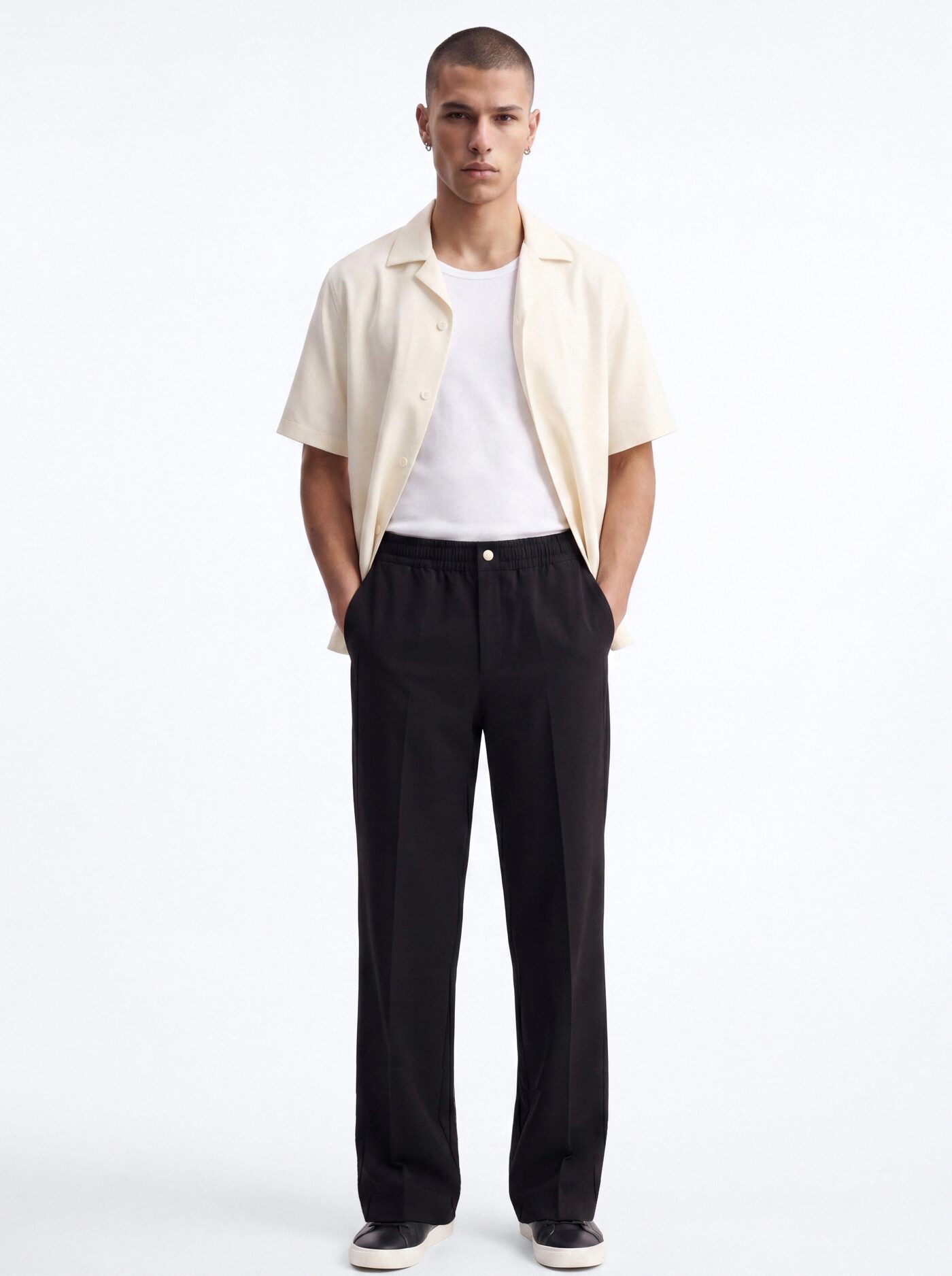 Modern Essential Relaxed Trouser - Black