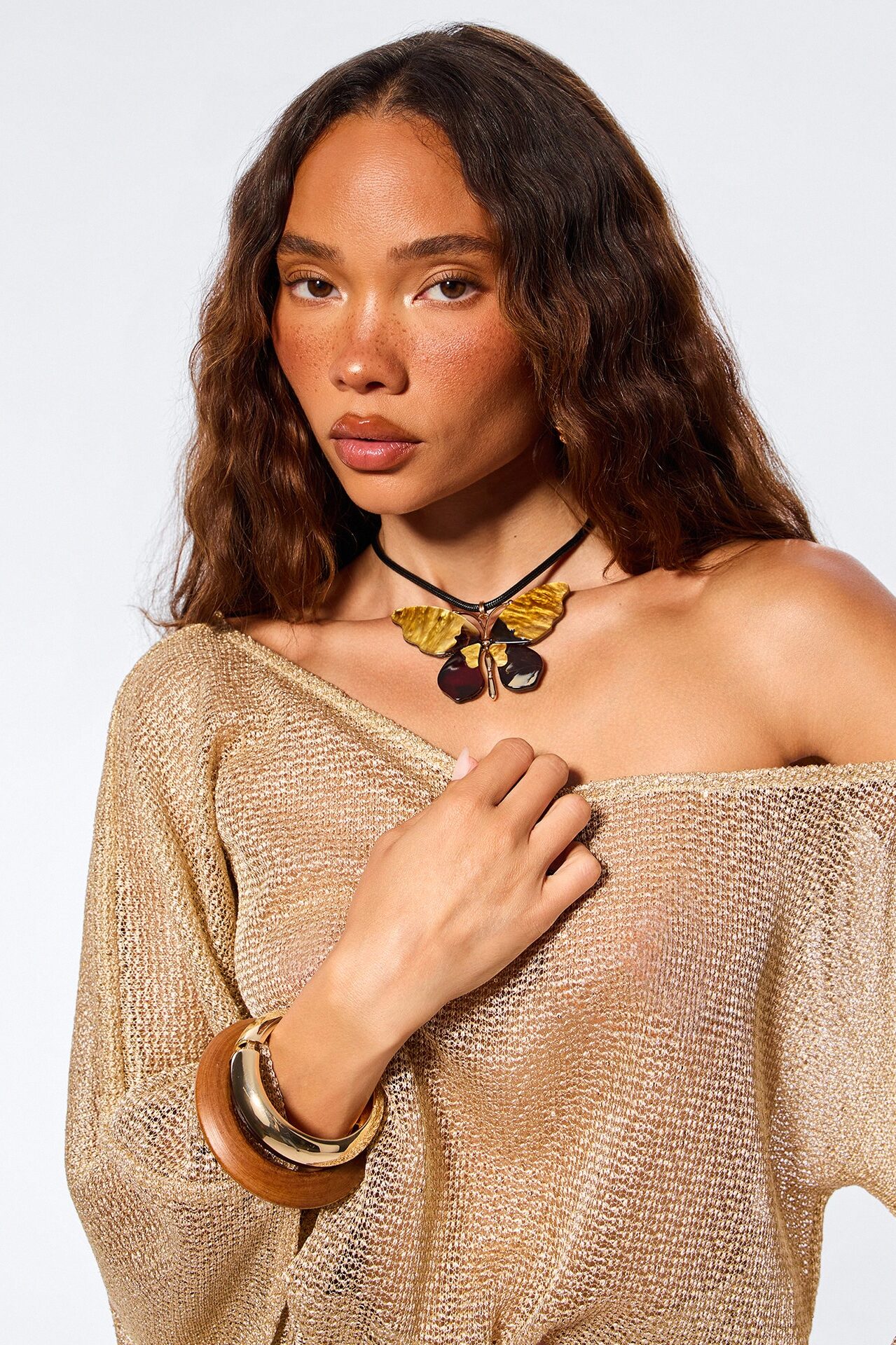 Flutter Kiss Butterfly Necklace - Black/Brown
