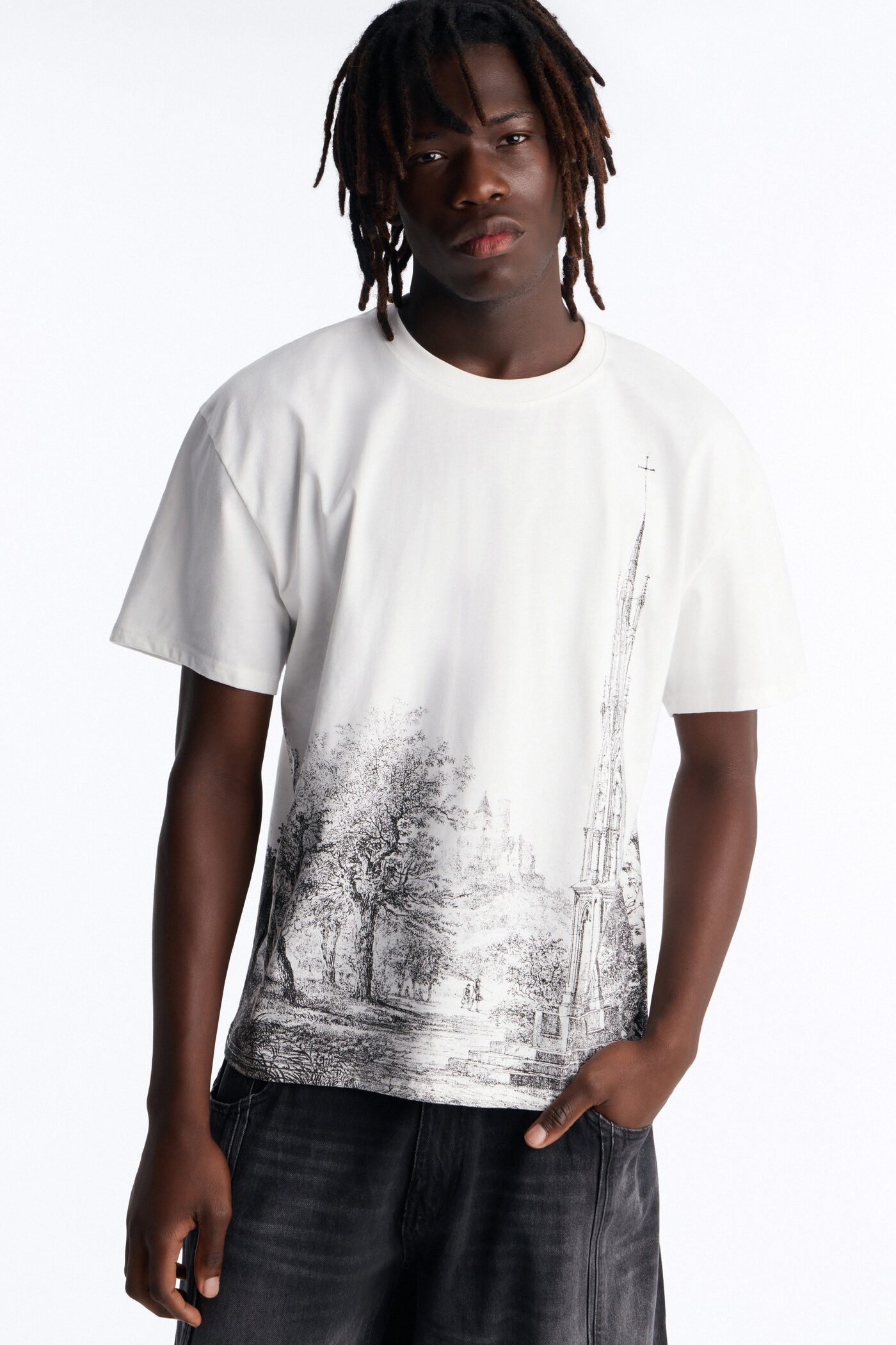 Hero's Expedition Oversized Short Sleeve Tee - White