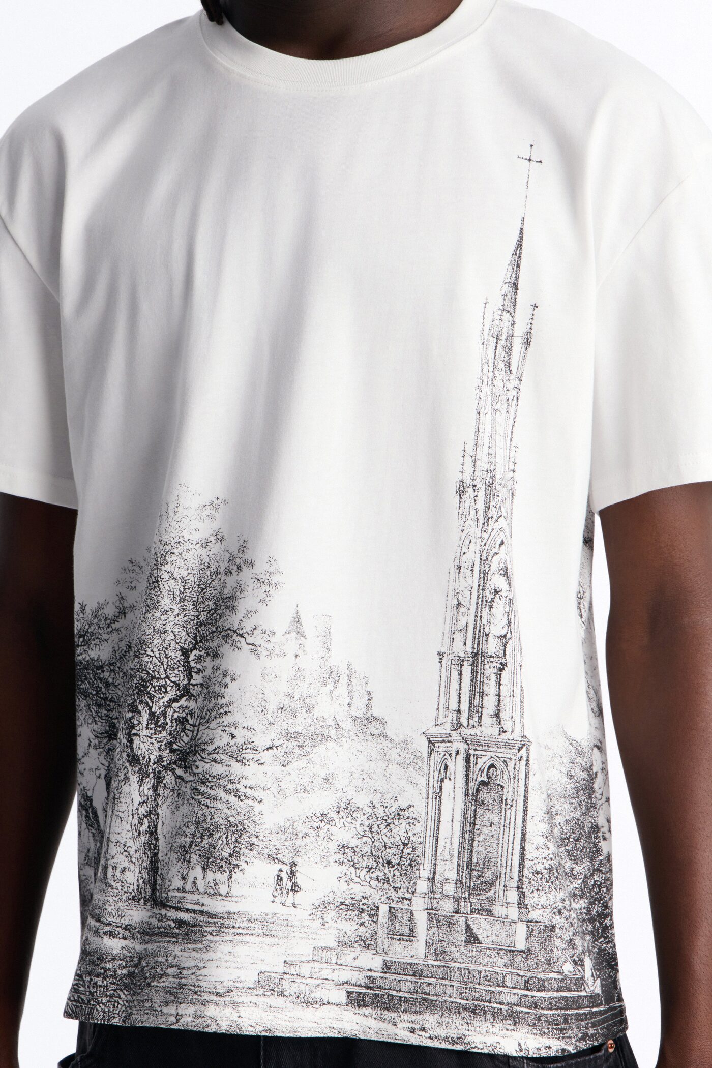 Hero's Expedition Oversized Short Sleeve Tee - White