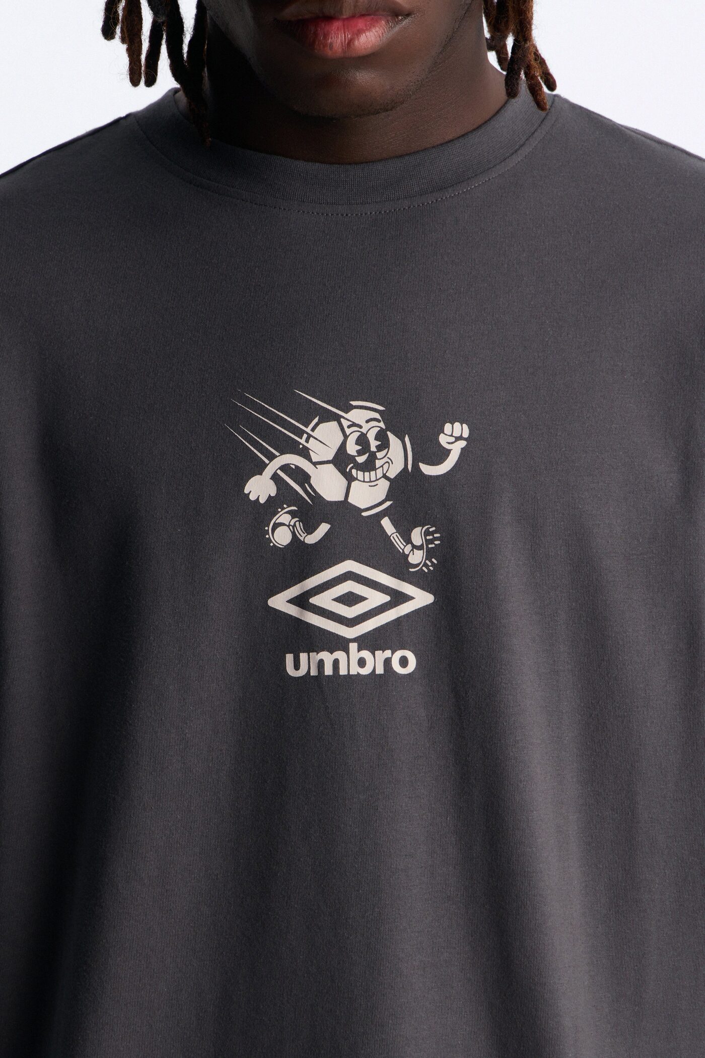 Umbro International Soccer 2026 Short Sleeve Tee - Black