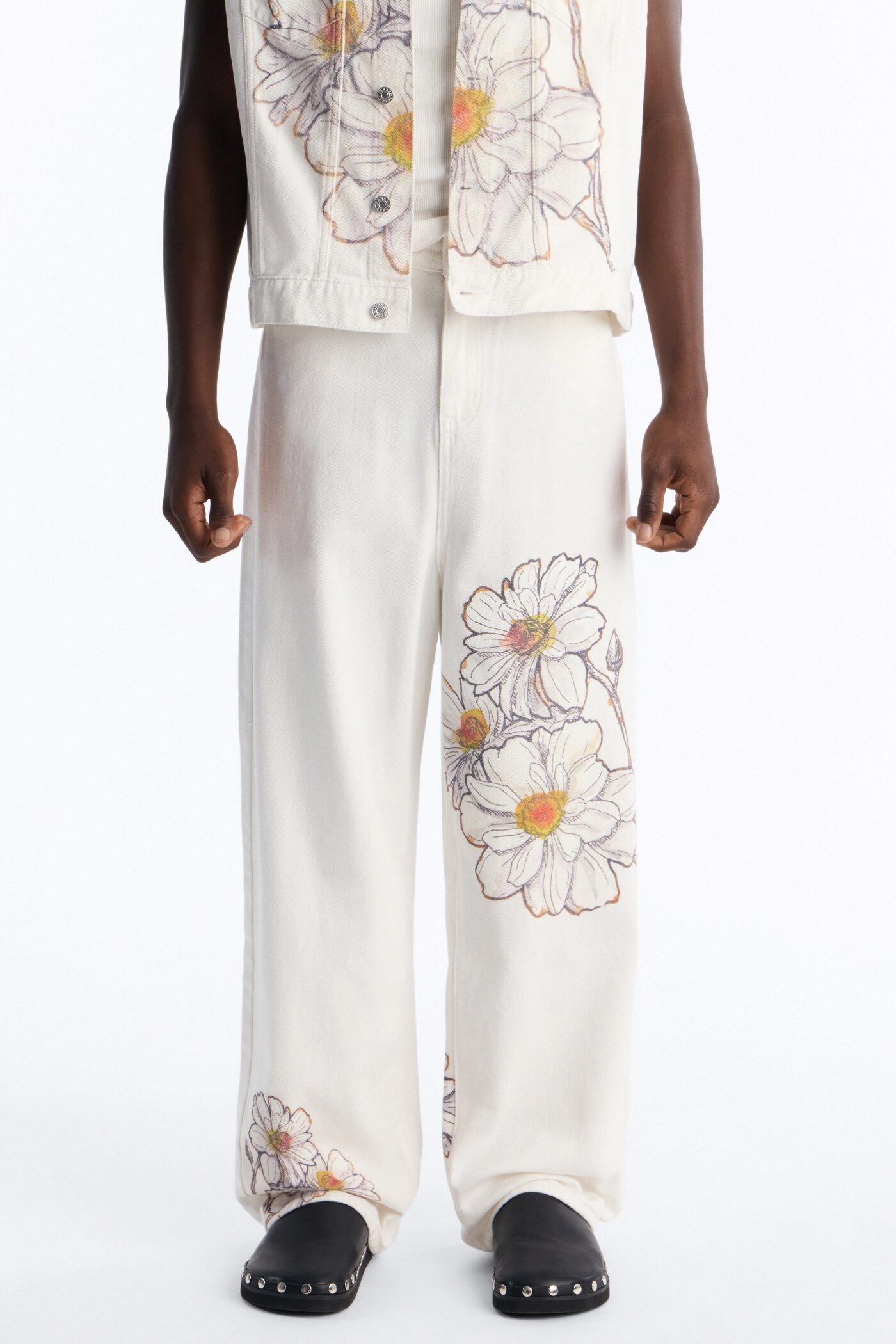 Maison Flora Baggy Jean - White
