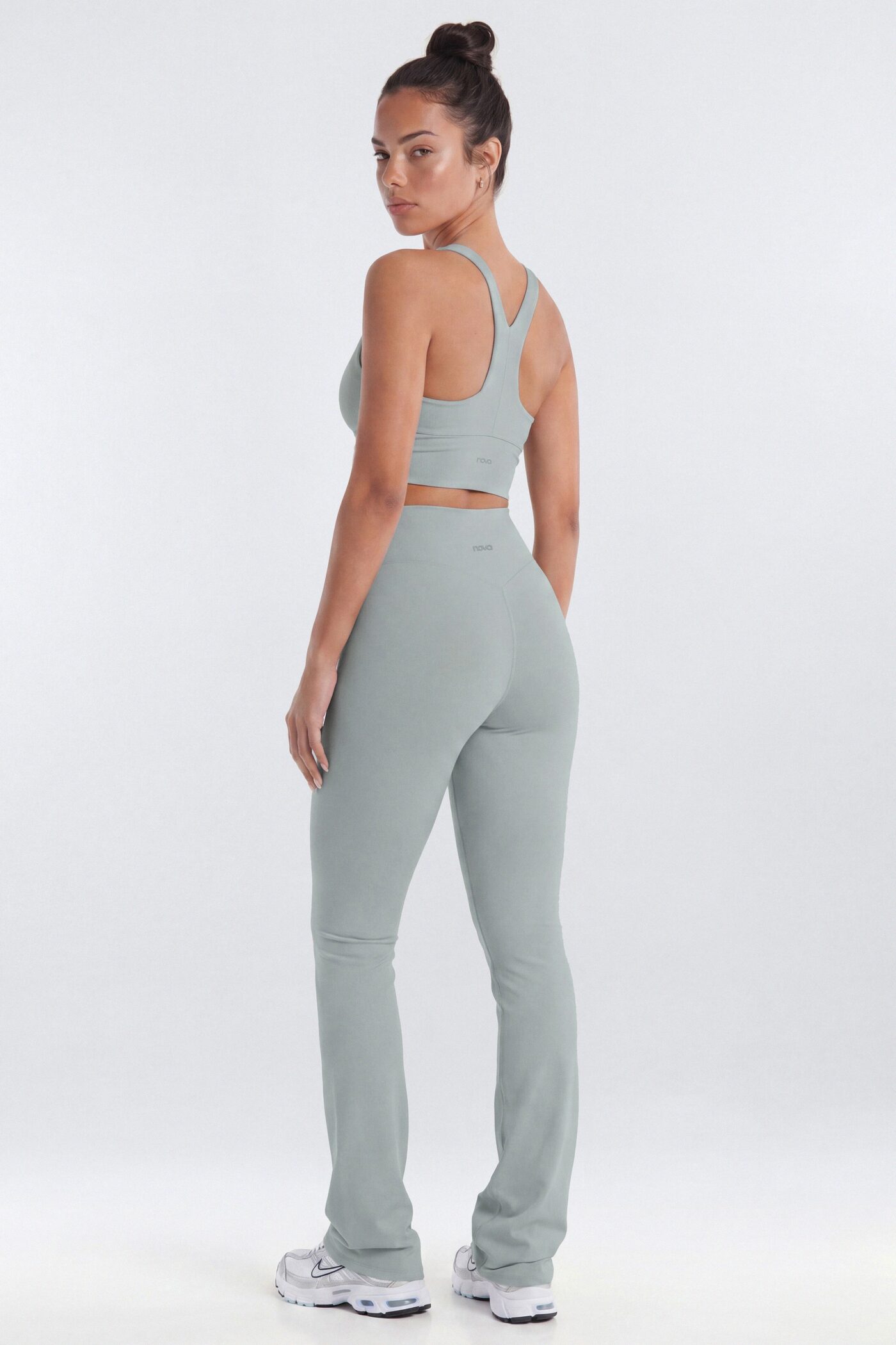 CloudForm™ 32″ Flare Legging - Steel