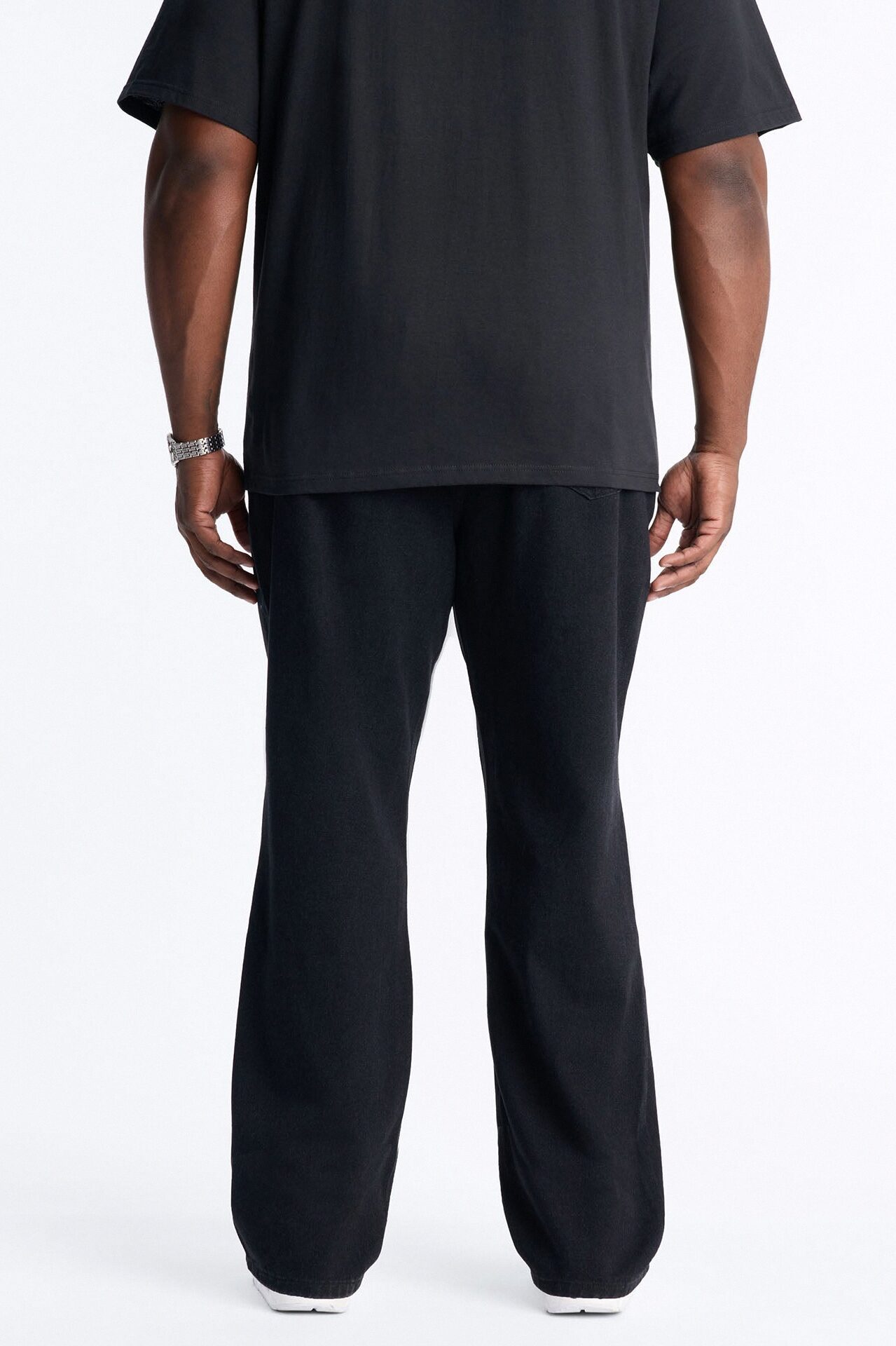 Routine Straight Jean - Black