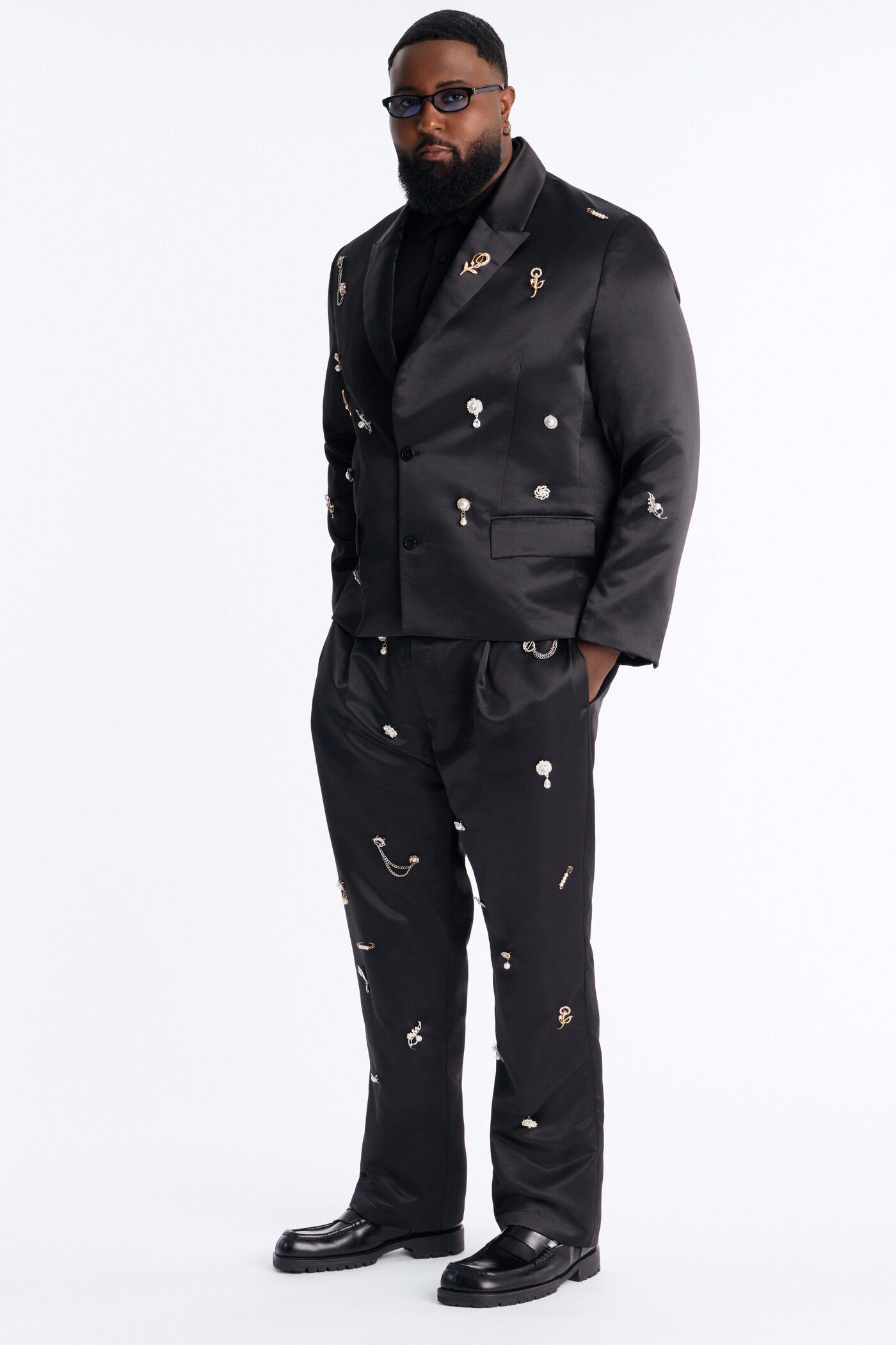 Regal All Over Brooch Relaxed Trouser - Black