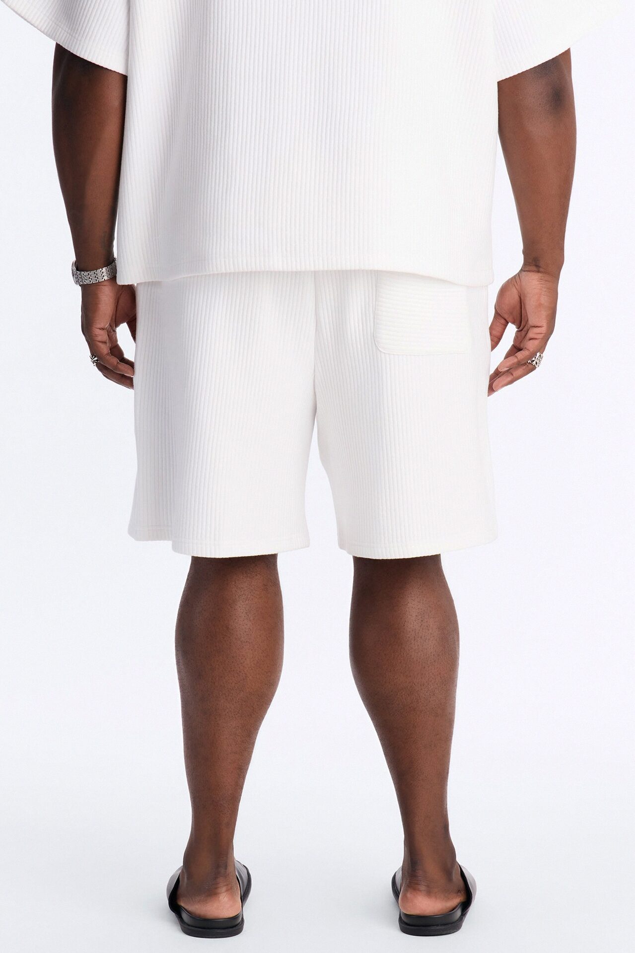 Textured Relaxed Sweatshort - Cream