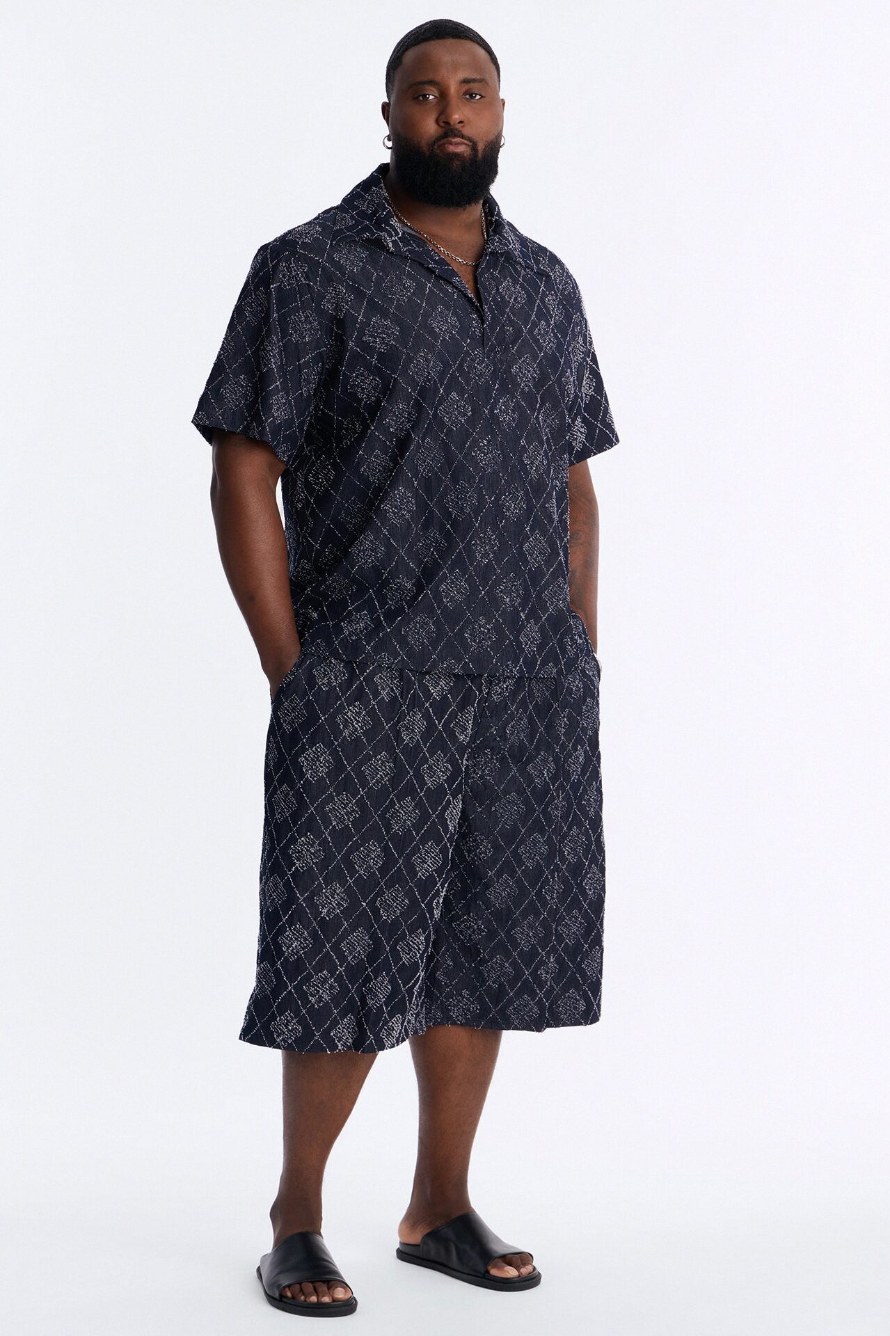 Baggy Diamond Frayed Jacquard Long Short - Navy