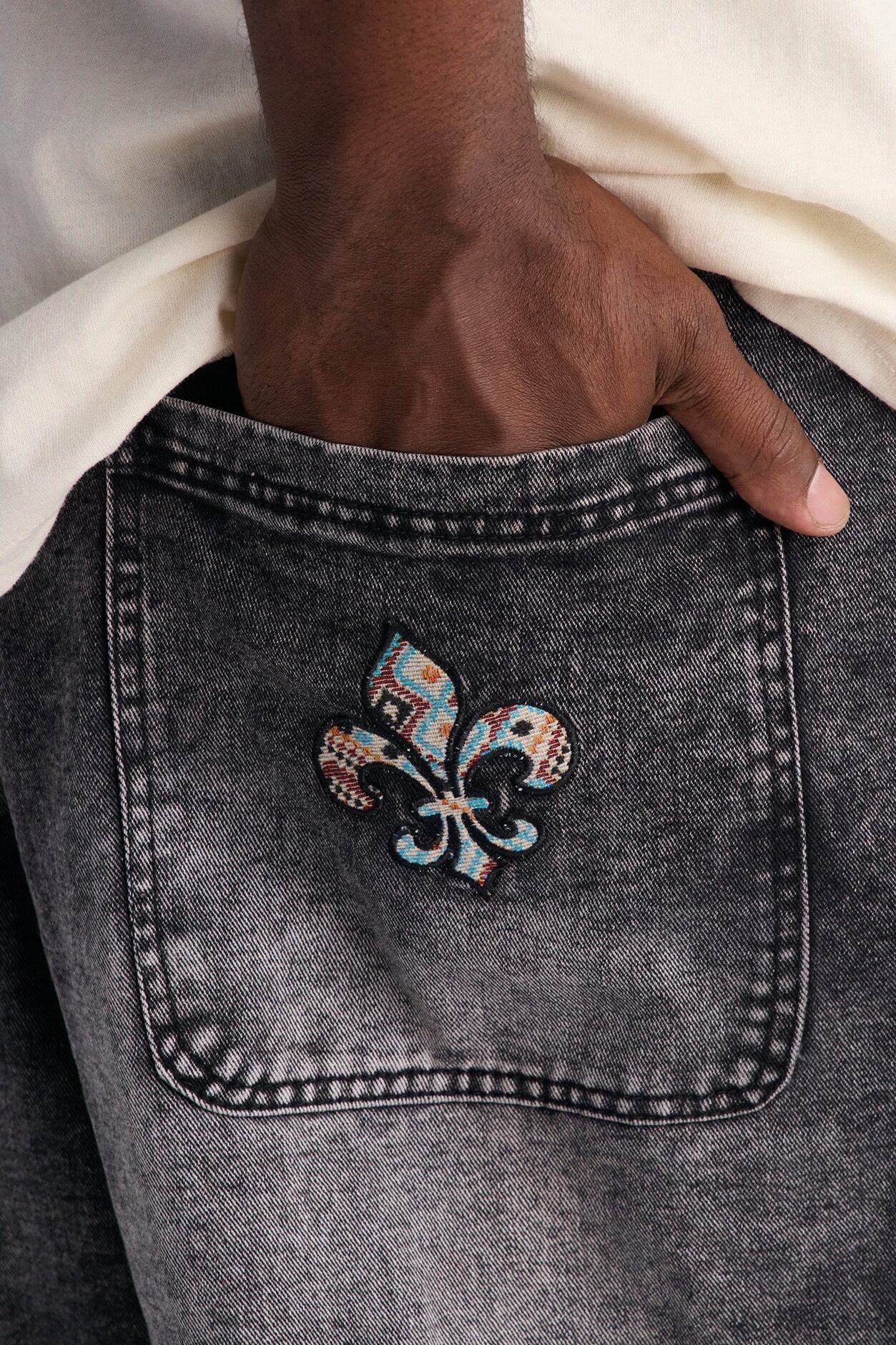 East End Frayed Baggy Jean - Dark Wash