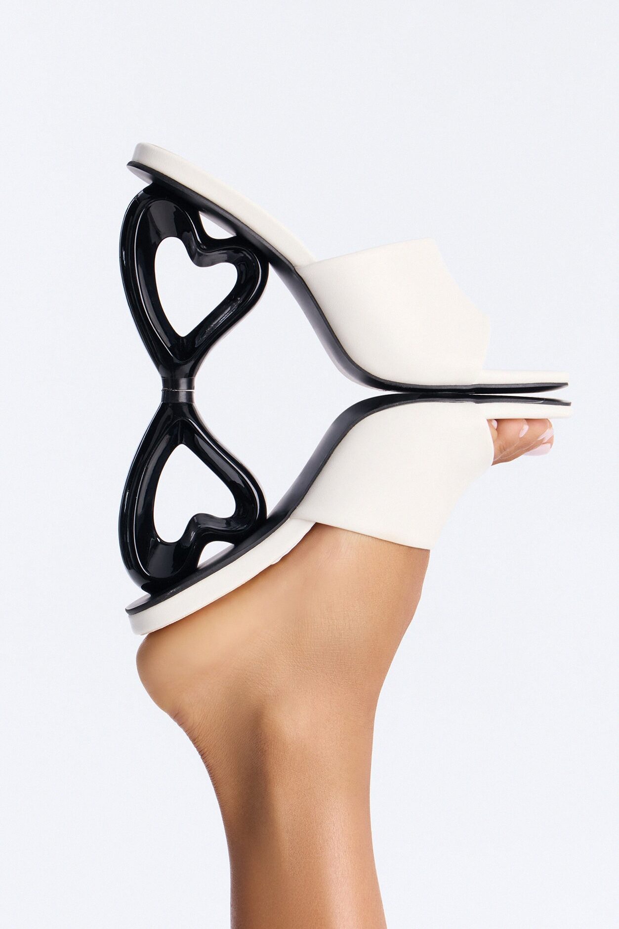 Villy Novelty Heart Heels - White