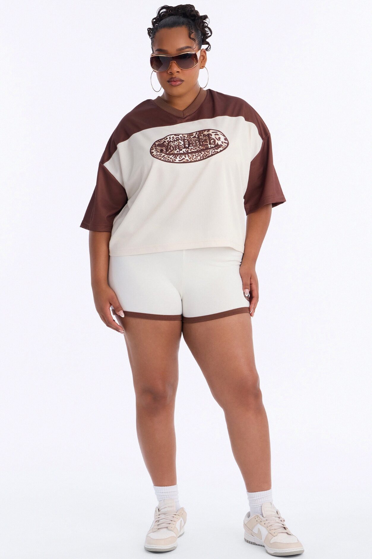 Von Dutch 92 V-Neck Shirt - Cream/combo