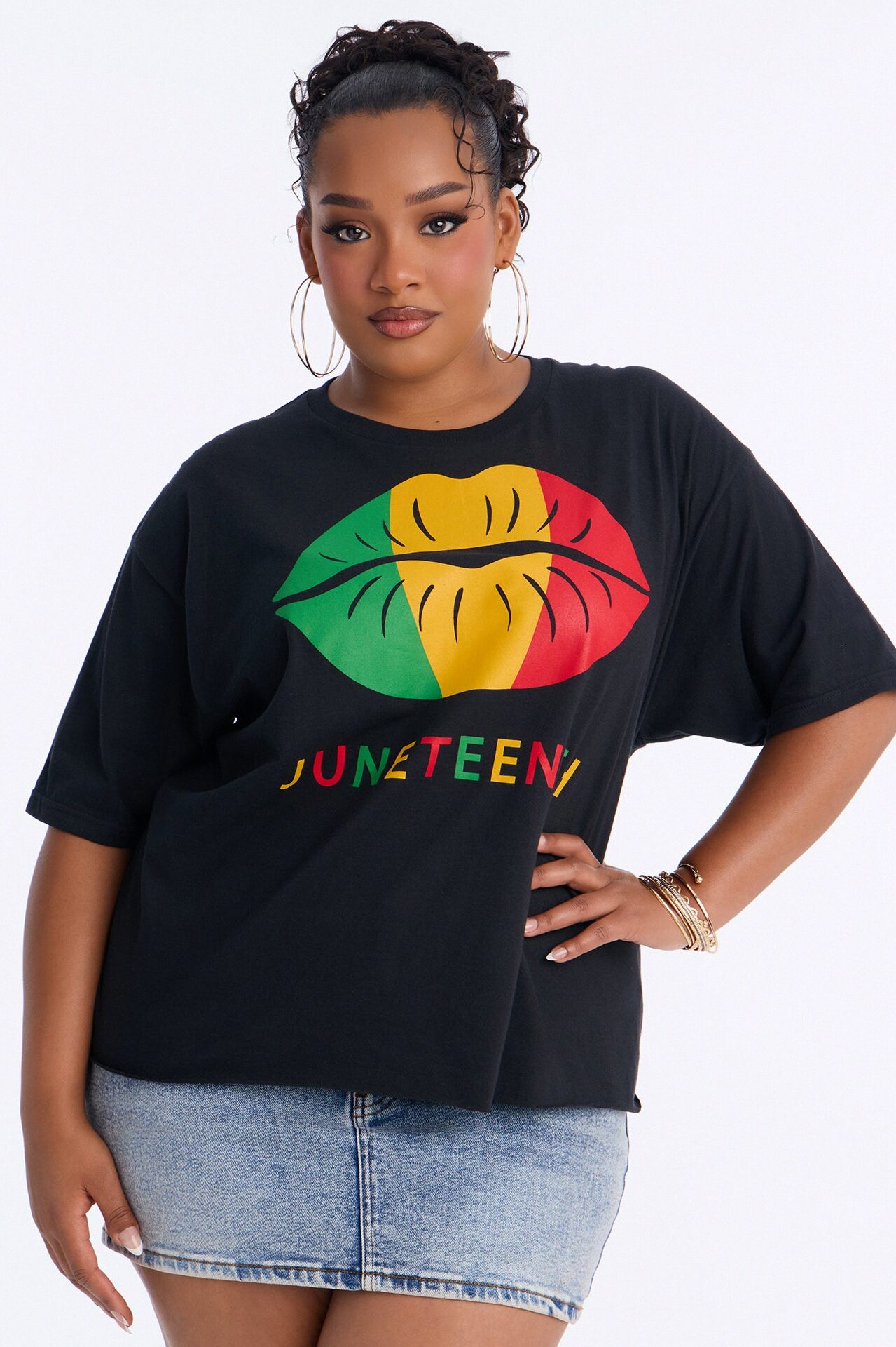 Juneteenth Lips Oversized Tee - Black
