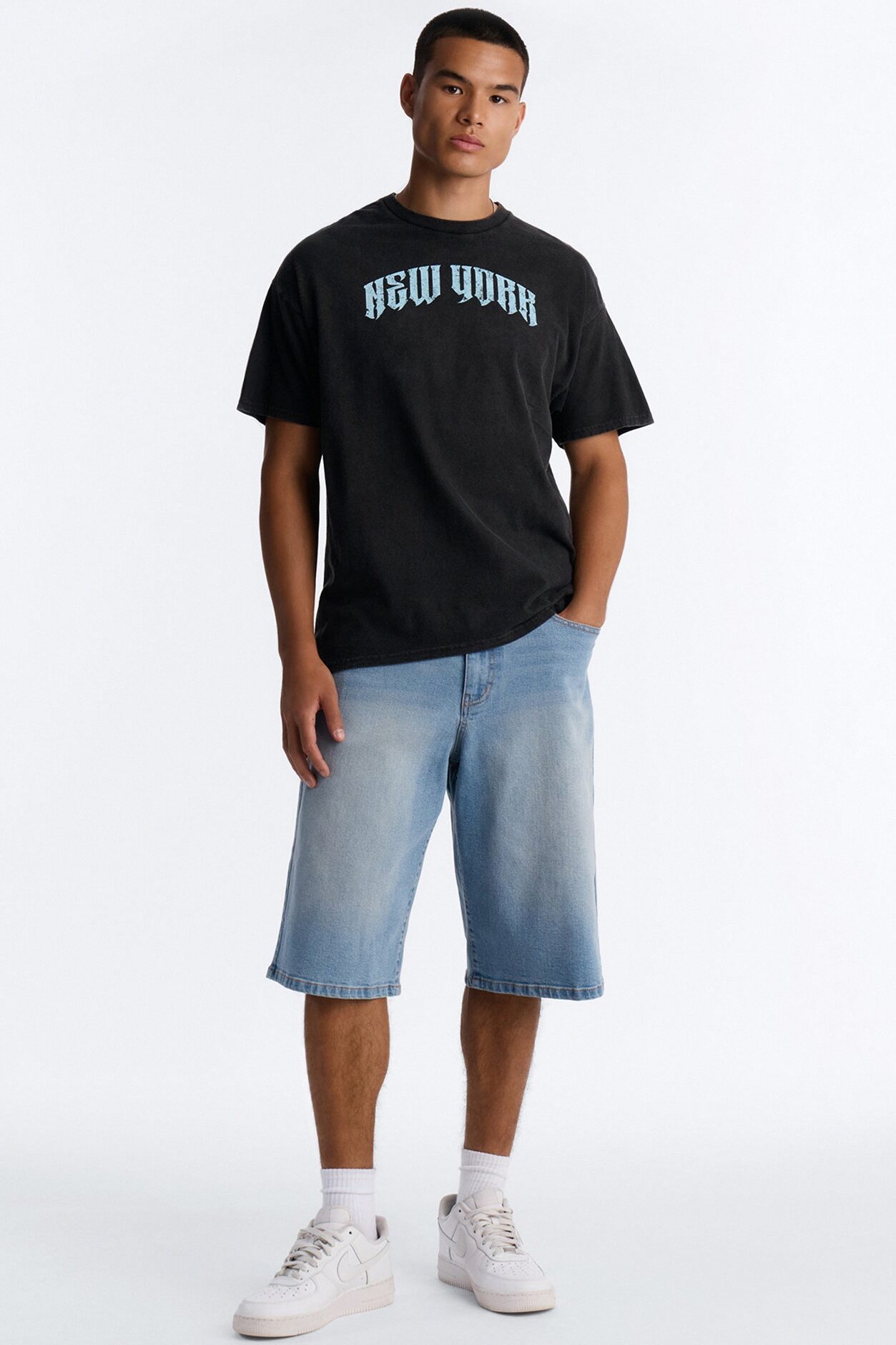 New York Bridge Oversized Short Sleeve Tee - Black