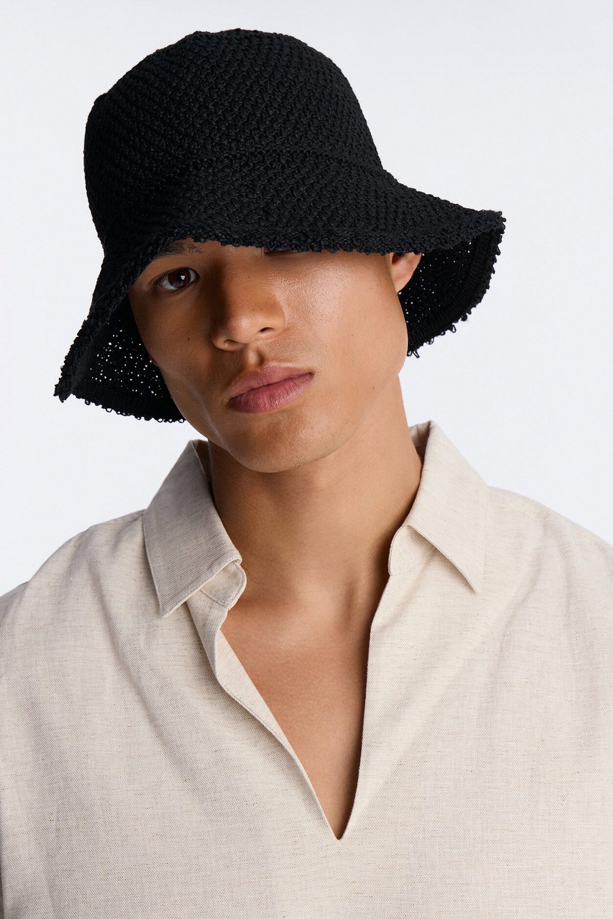 Watching The Sunset Woven Bucket Hat - Black