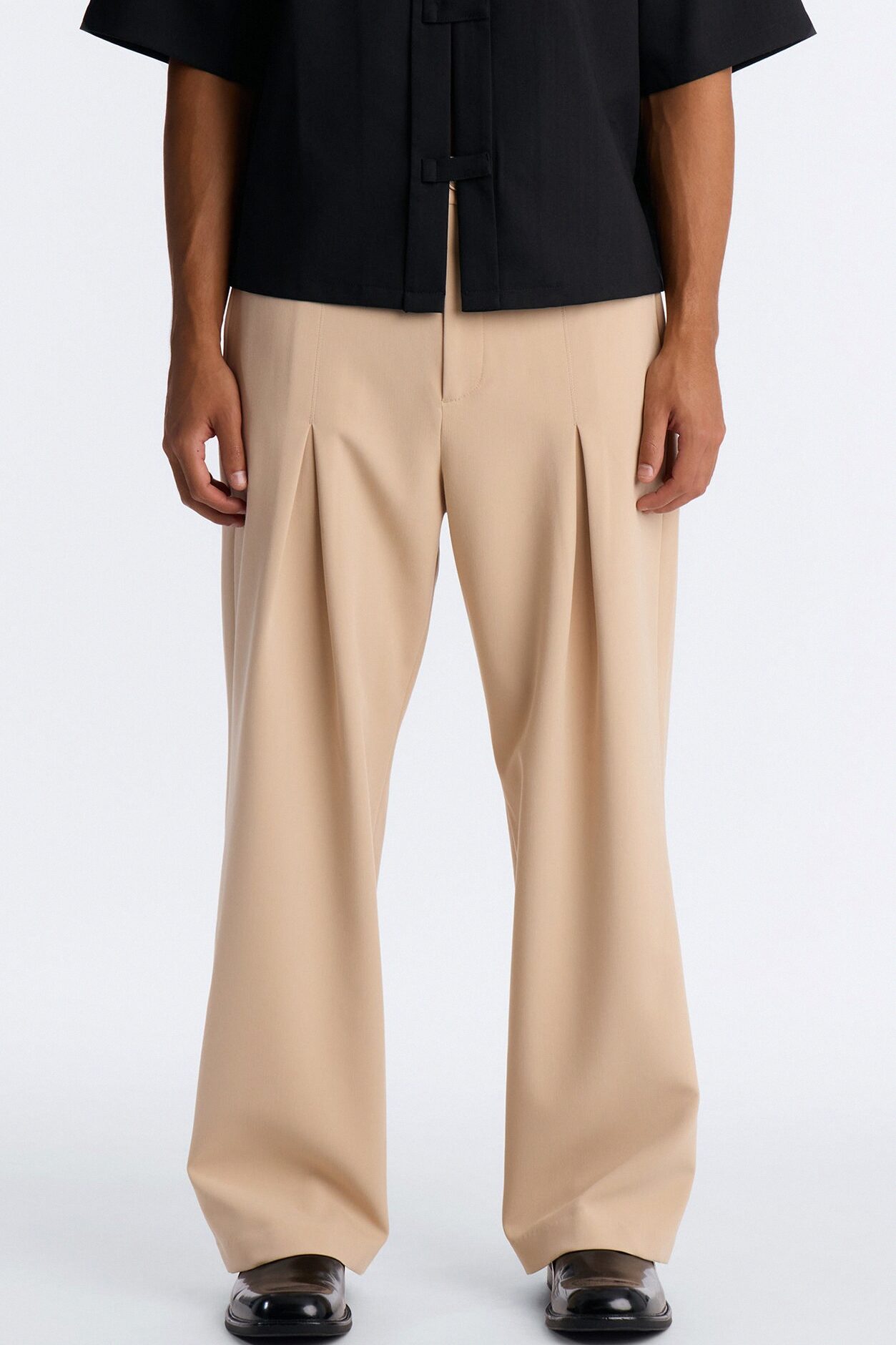 Ronan High Waisted Pleated Trousers - Tan