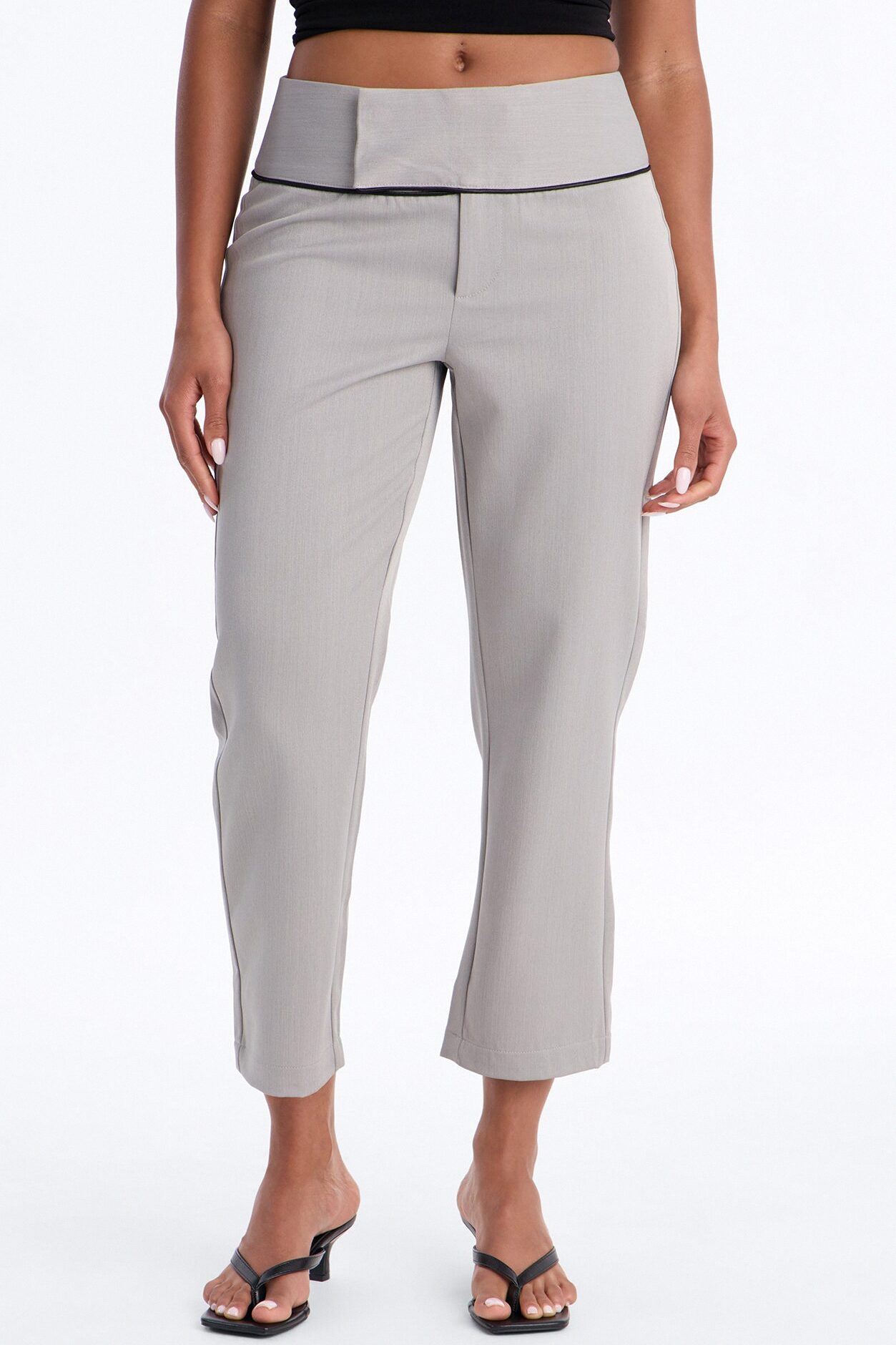 Rue Tailored Capri Trouser - Grey