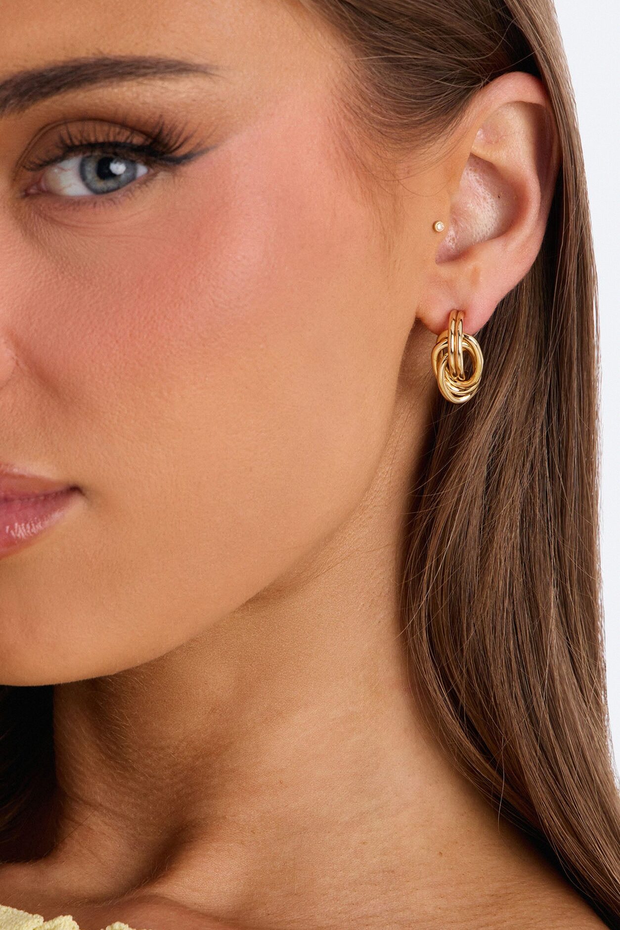 Unbreakable Twisted Stud Earrings - Gold
