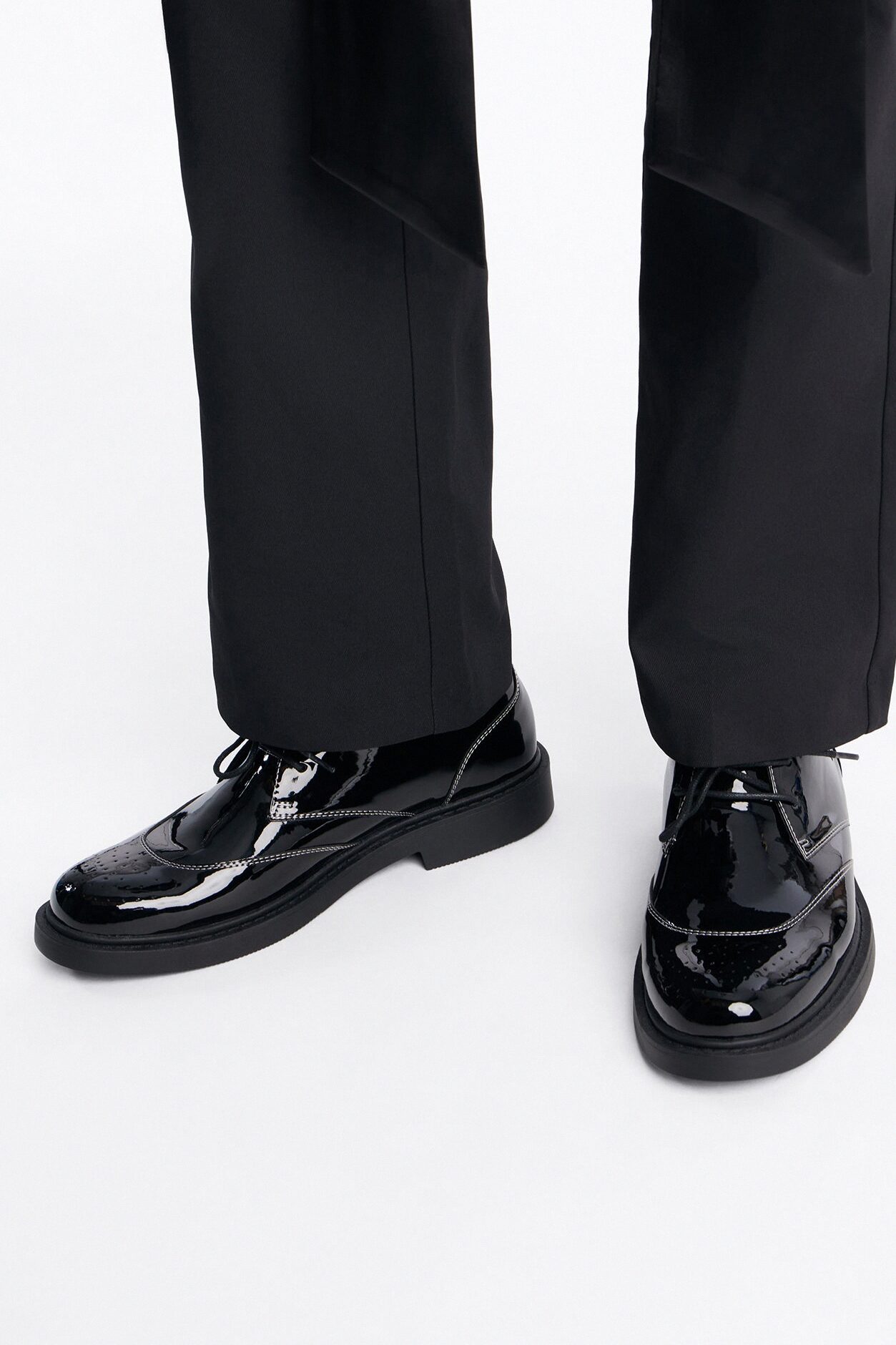 Faux Patent Leather Oxford Lace Up Shoes - Black