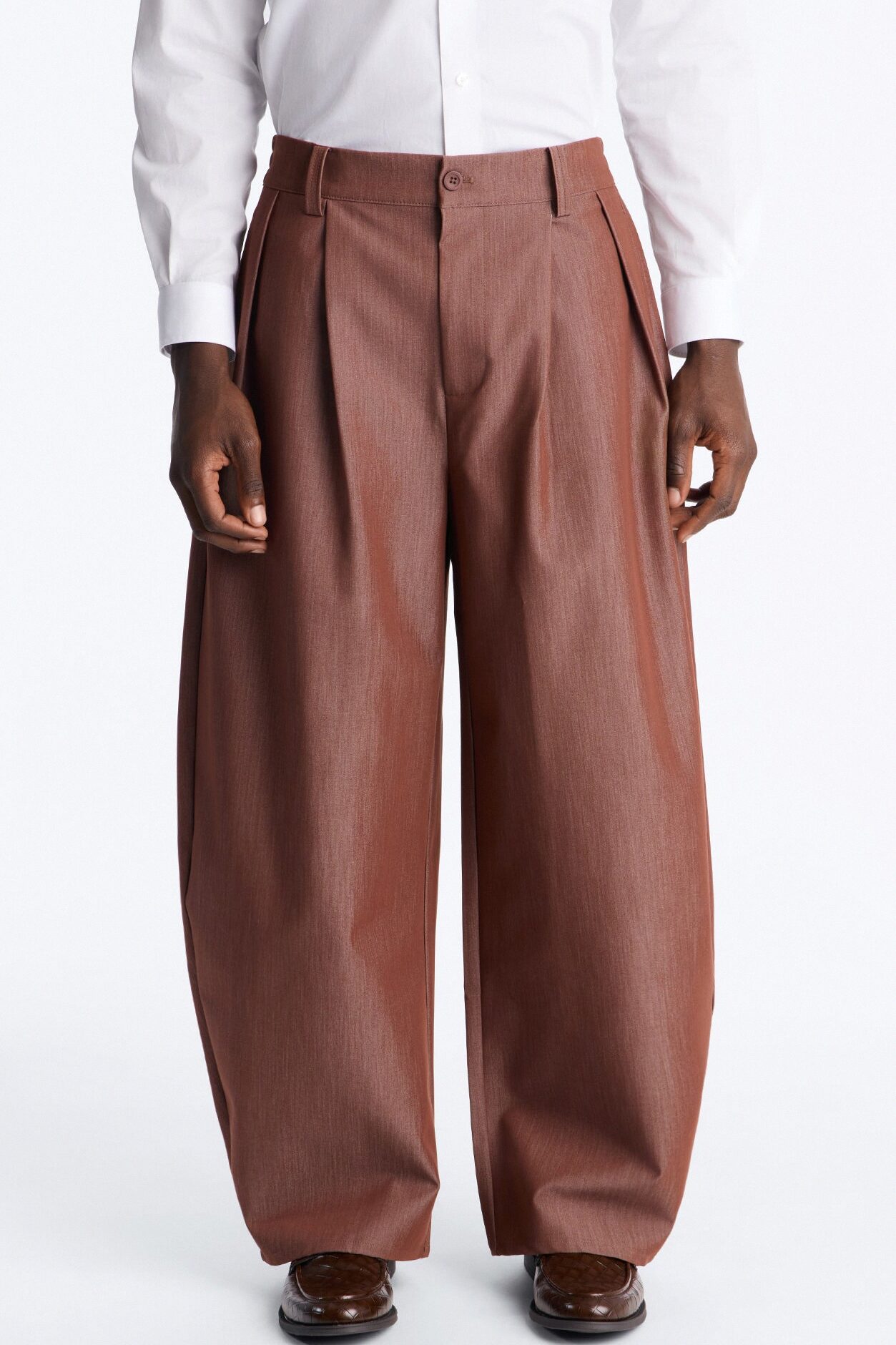 Barrel Bold Flow Trousers - Brown