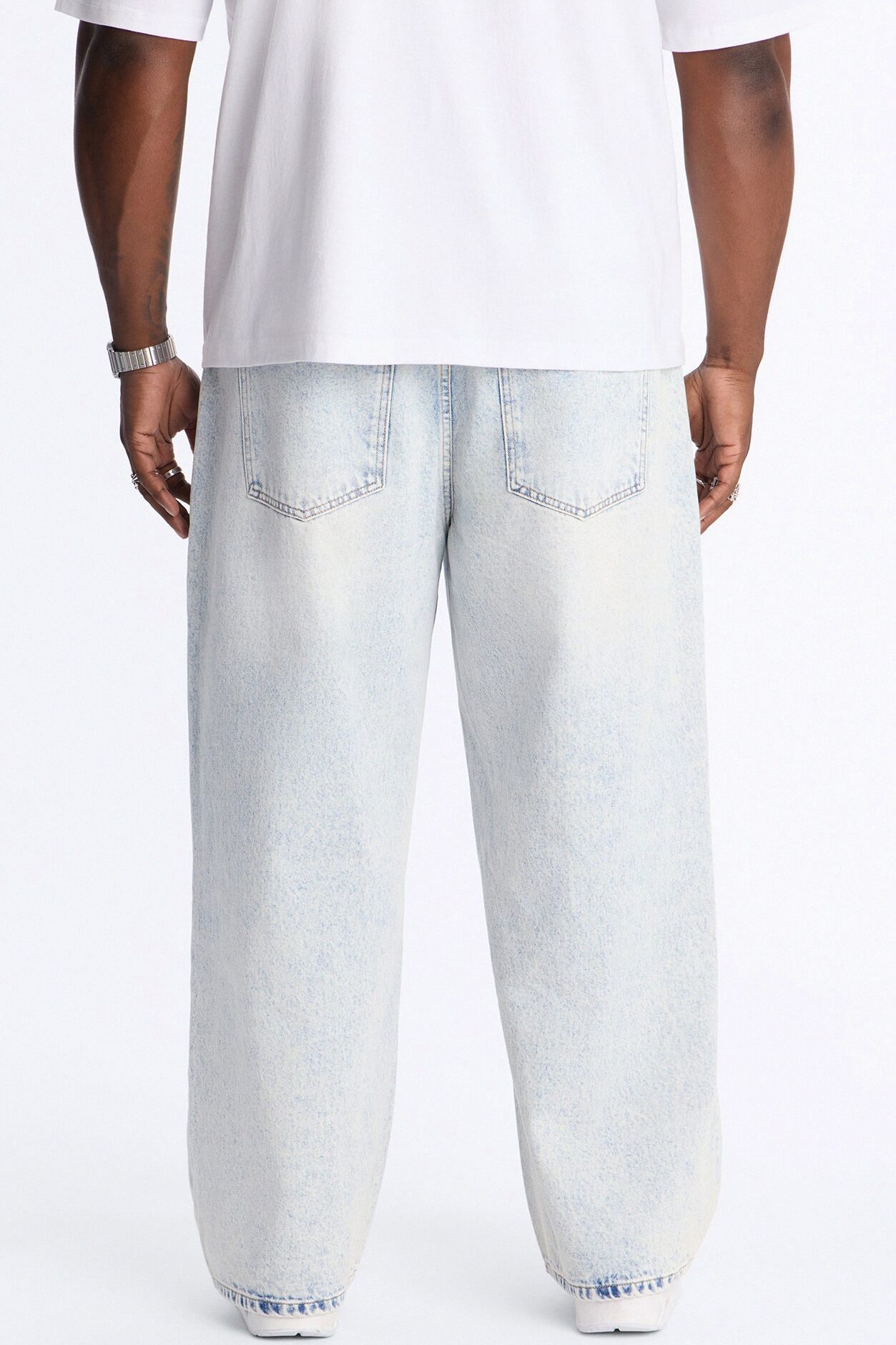 Baldwin Baggy Jeans - Light Blue Wash