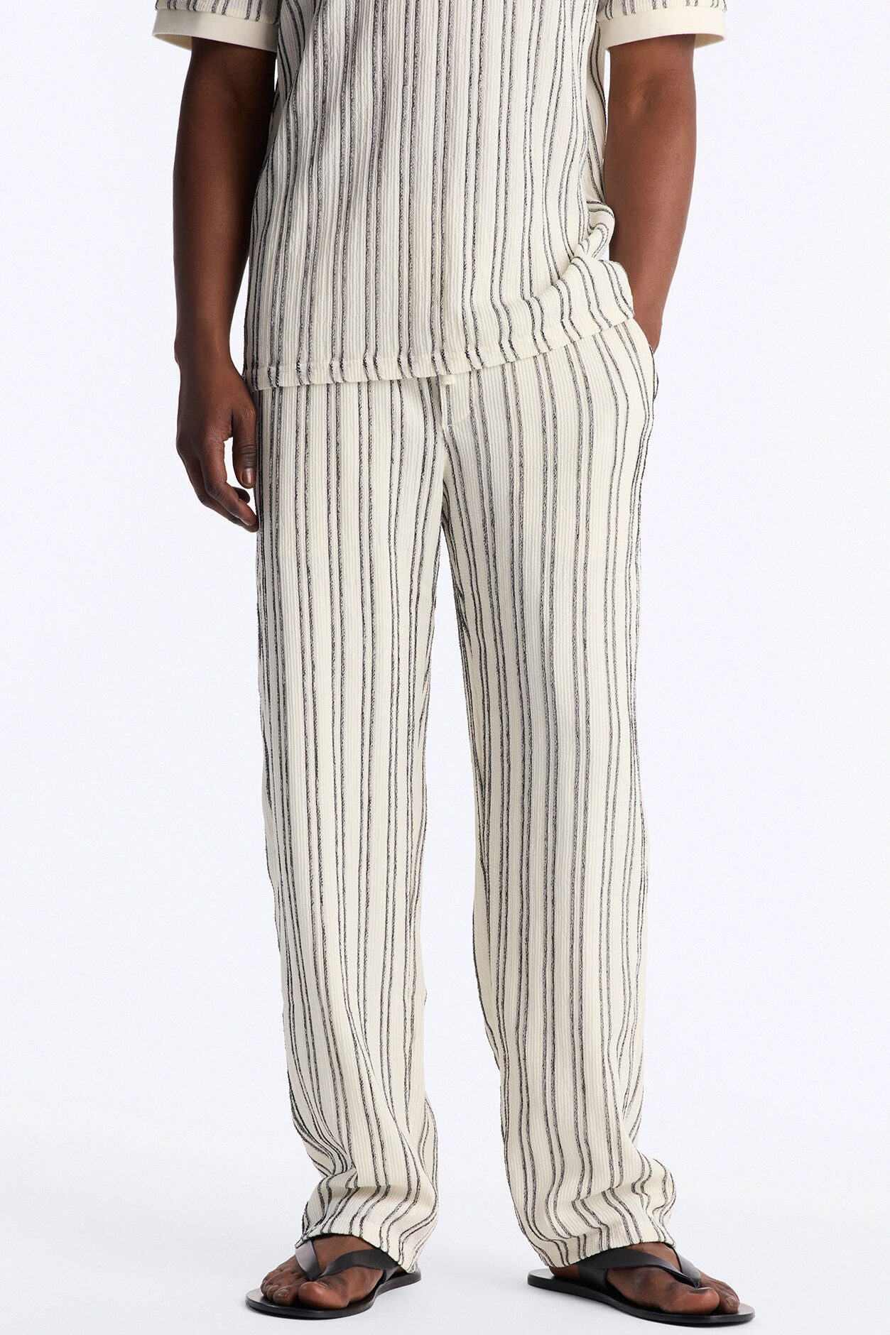 Etched Stripe Relaxed Pant - White/combo