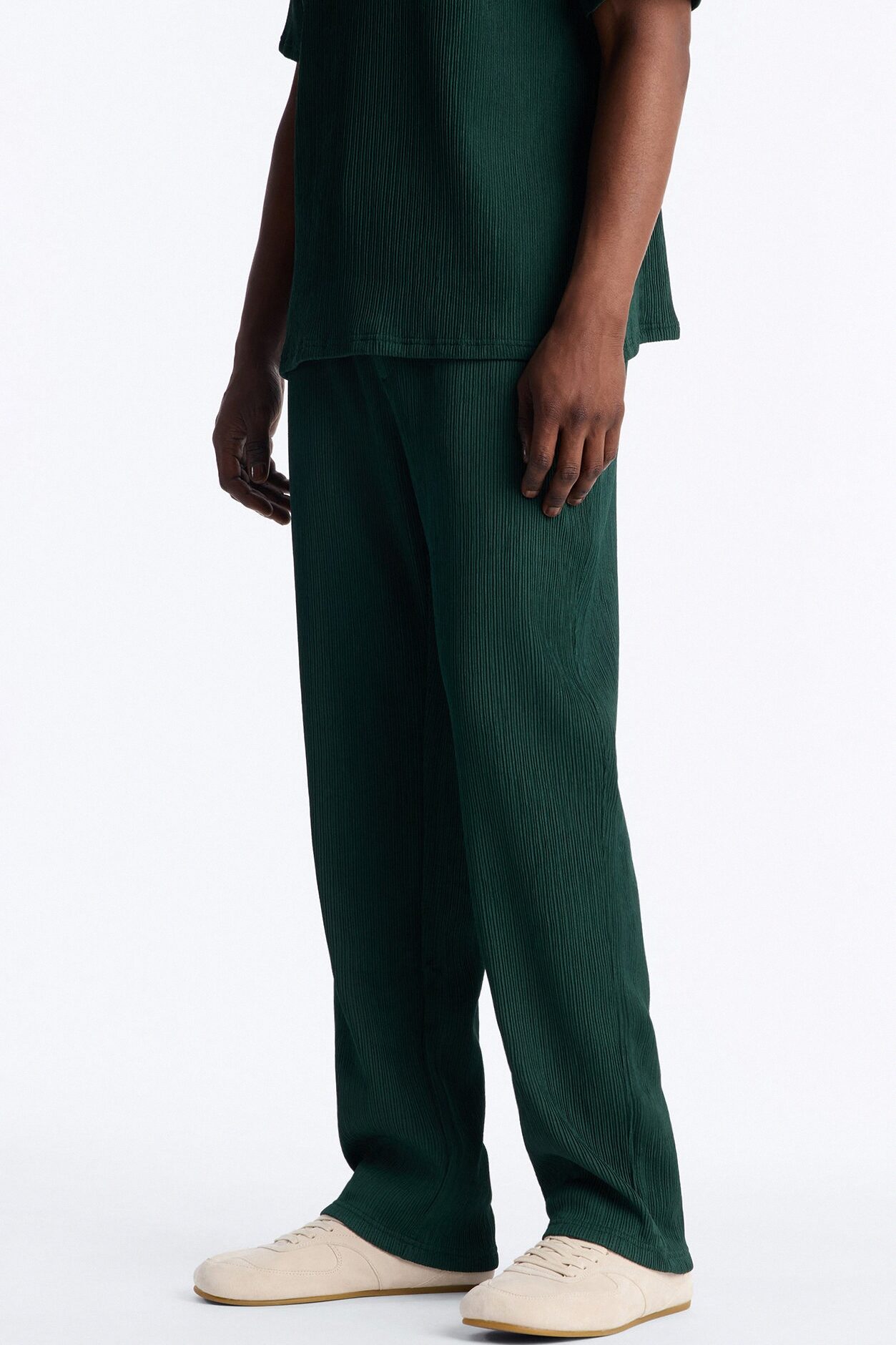 Pure Form Plisse Straight Leg Pant - Hunter Green