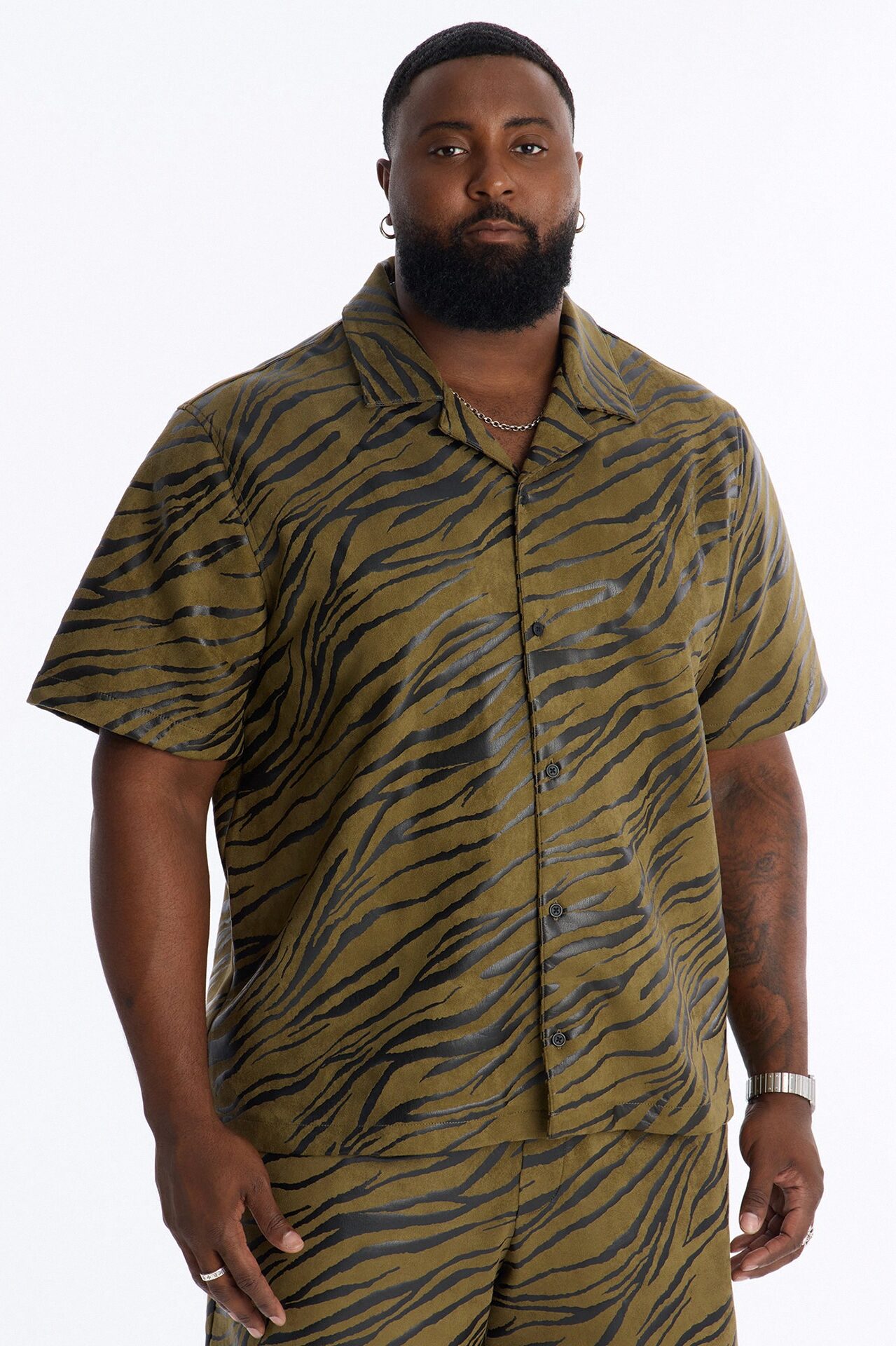Can't Be Tamed Cuban Collar Button Up Shirt - Green