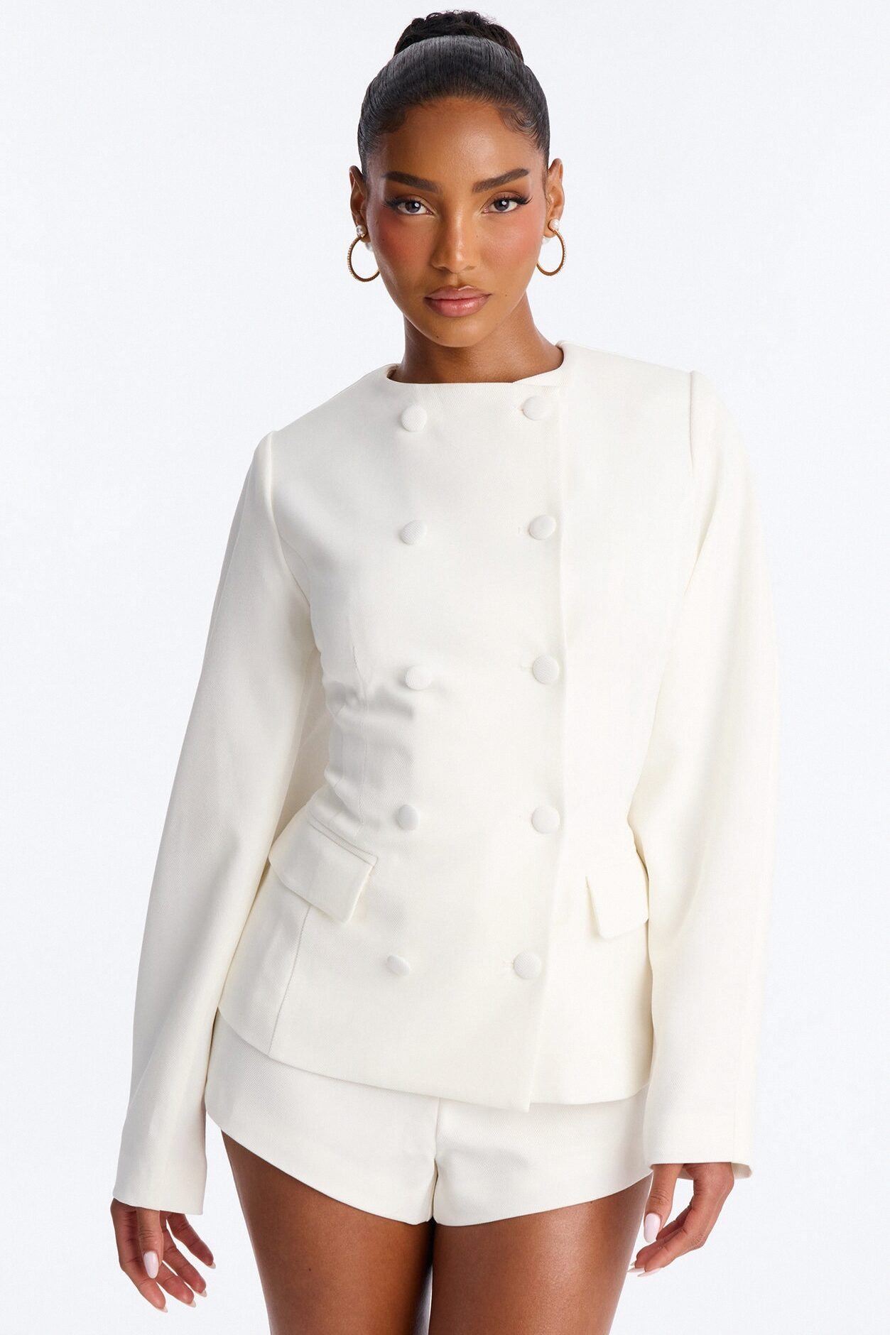 Niomie Long Sleeve Double Breasted Collarless Blazer - White