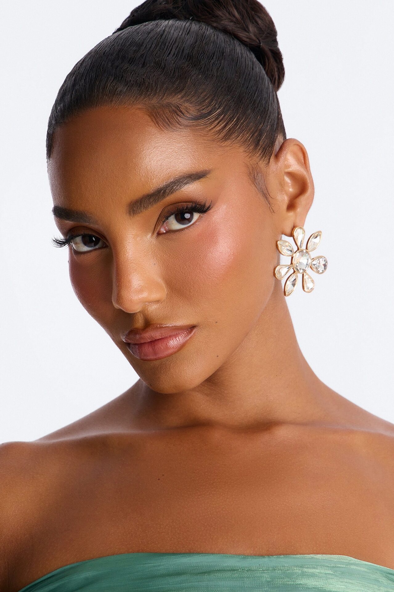 Petal Party Rhinestones Stud Earrings - Gold
