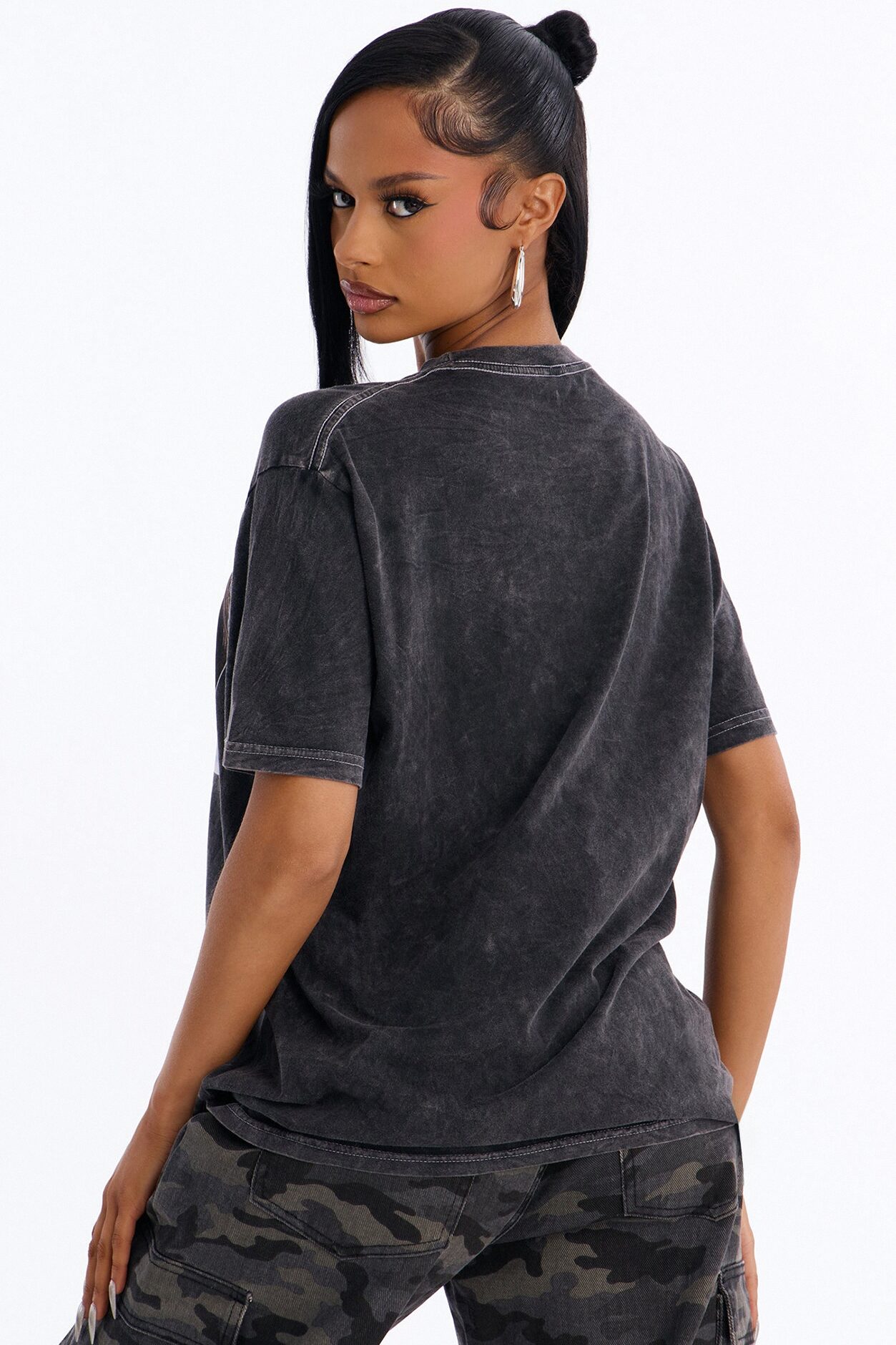 Bratz Close Up Washed Tee - Black Wash