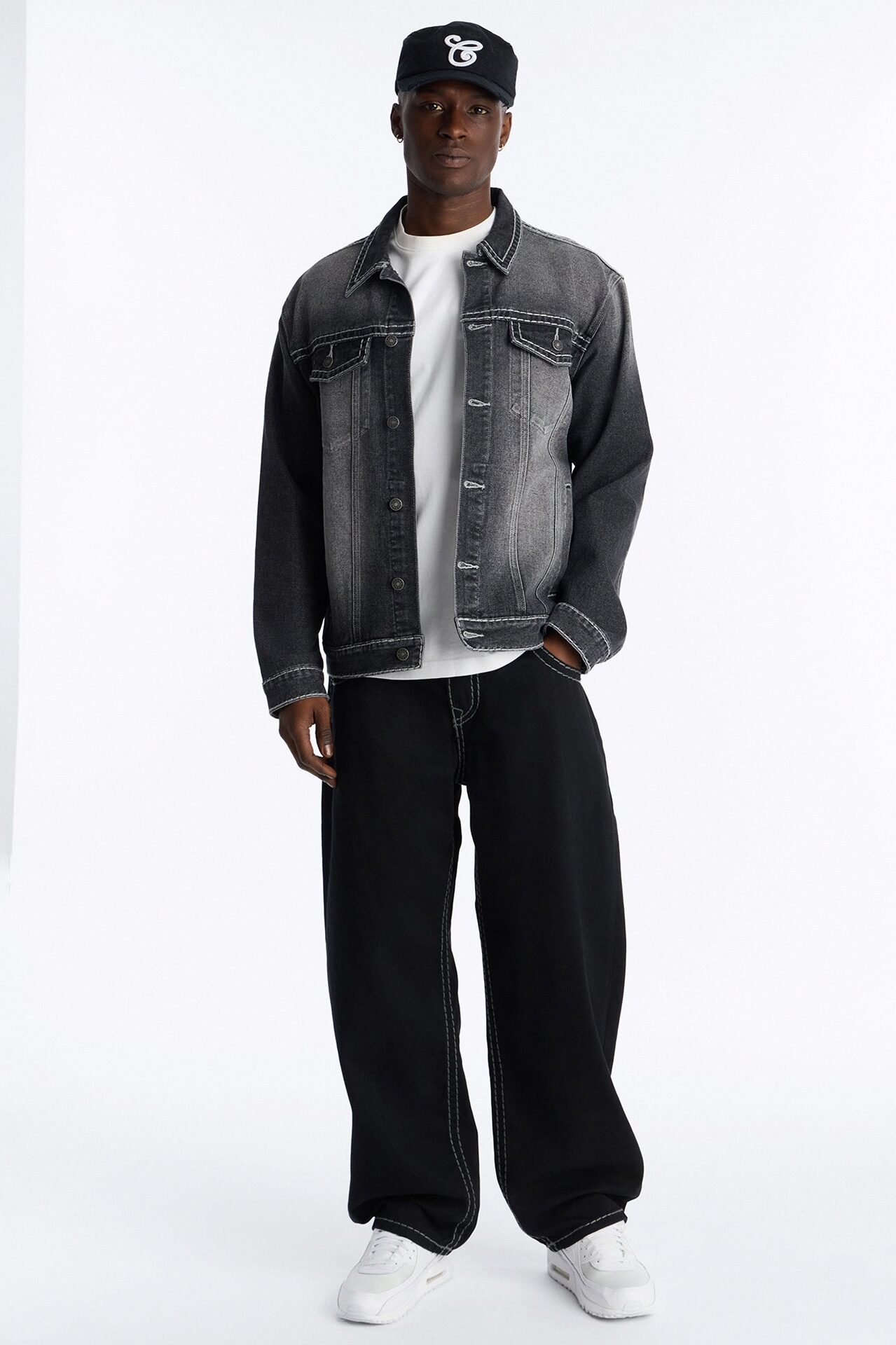 Heavy Stitch Barrel Jean - Black