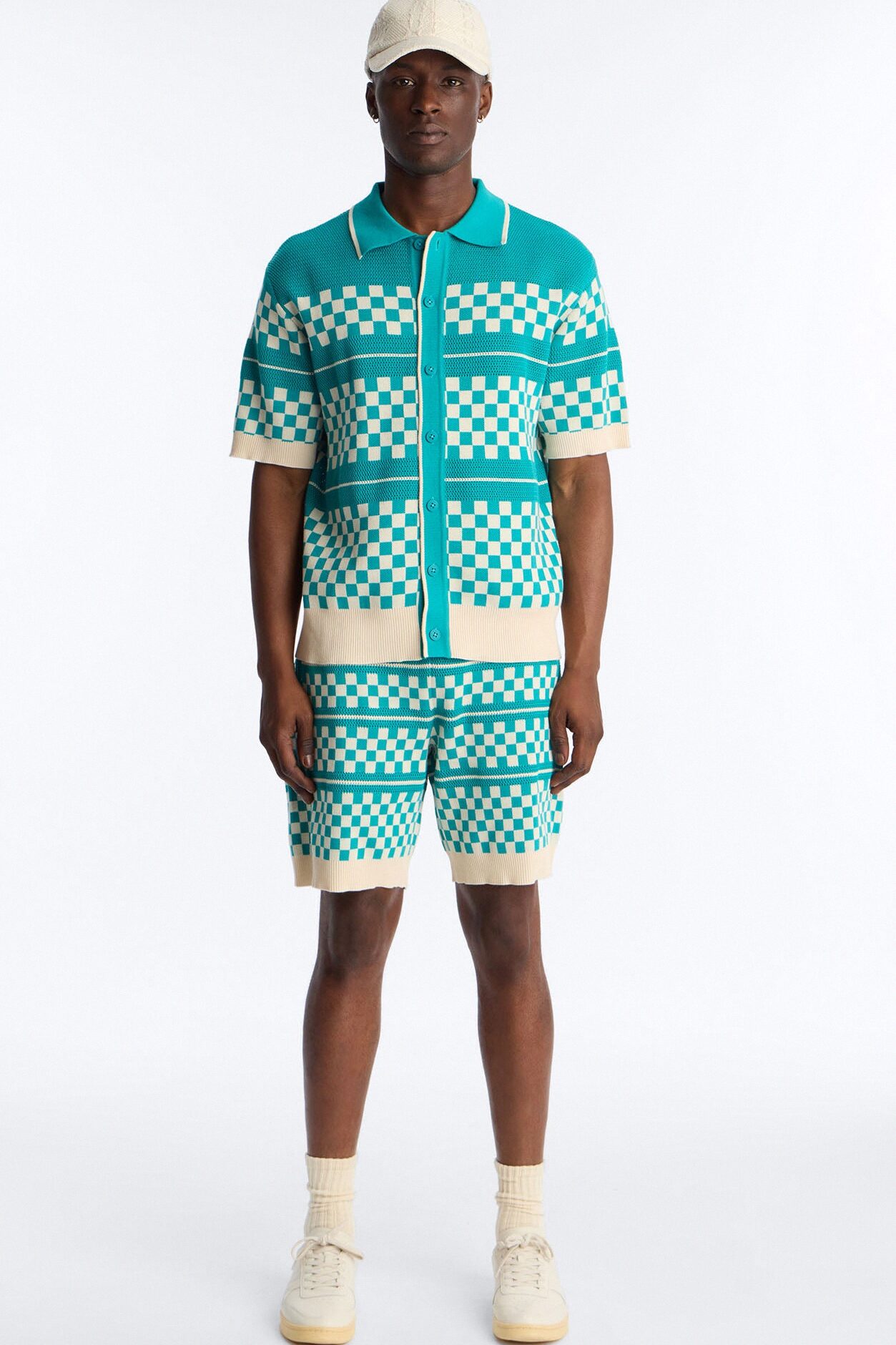 Relaxed Knitted Pawn Checker Short - Teal