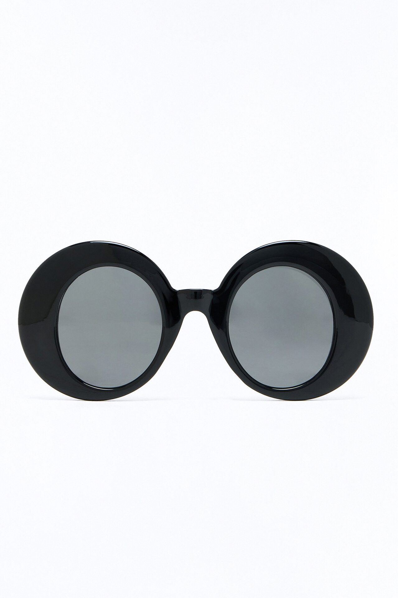 Lost In The Thrill Sunglasses - Black