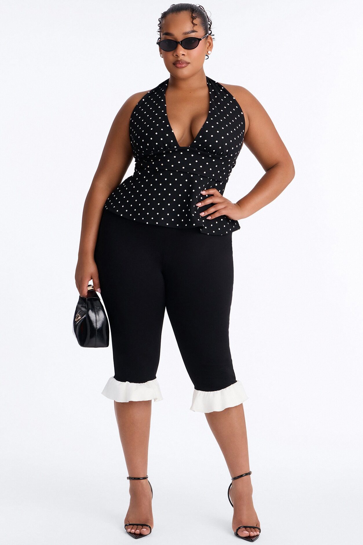 Daisy High Rise Ruffle Trim Ponte Capri Leggings - Black/White