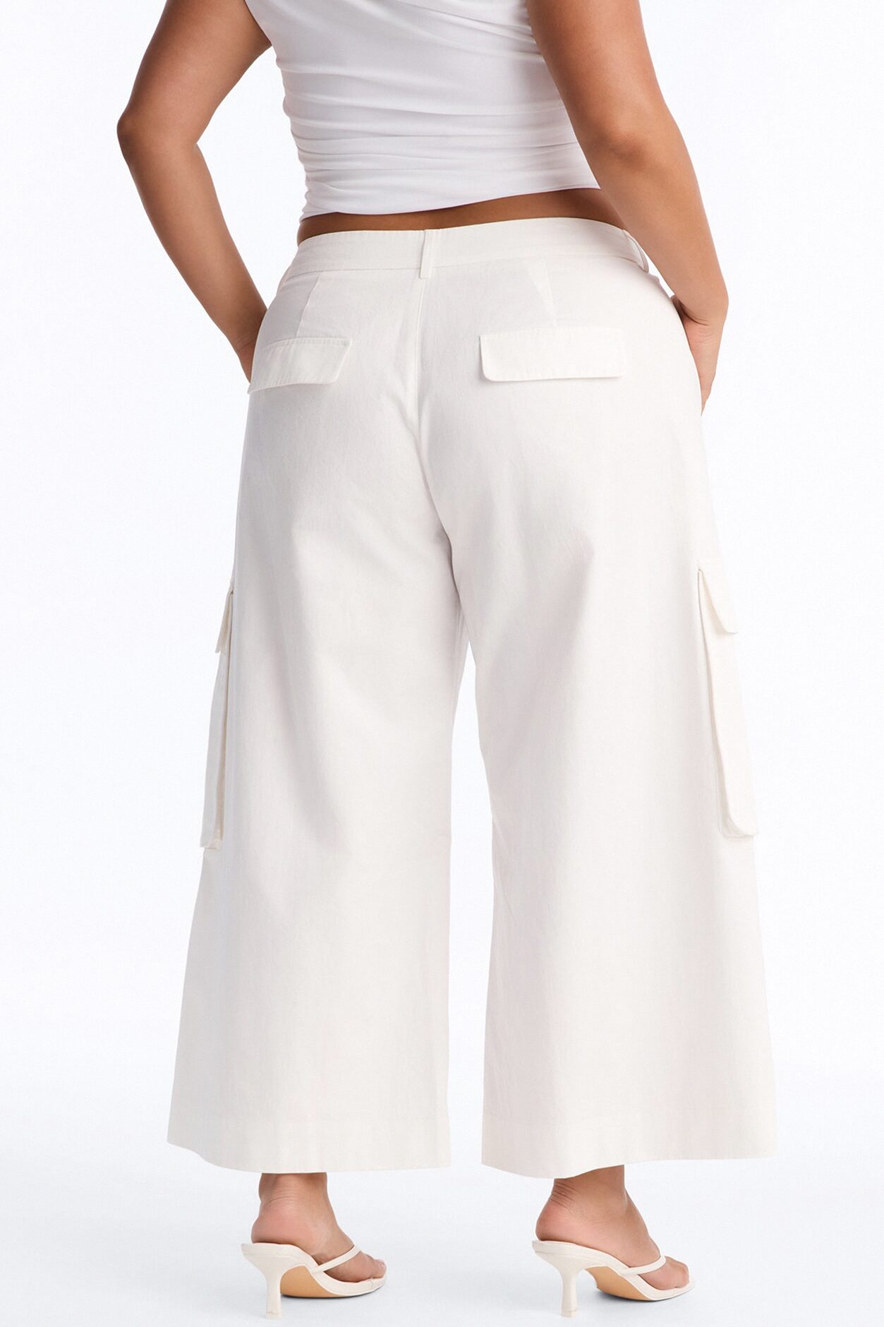 Reese Mid Rise Cargo Wide Leg Culotte - White