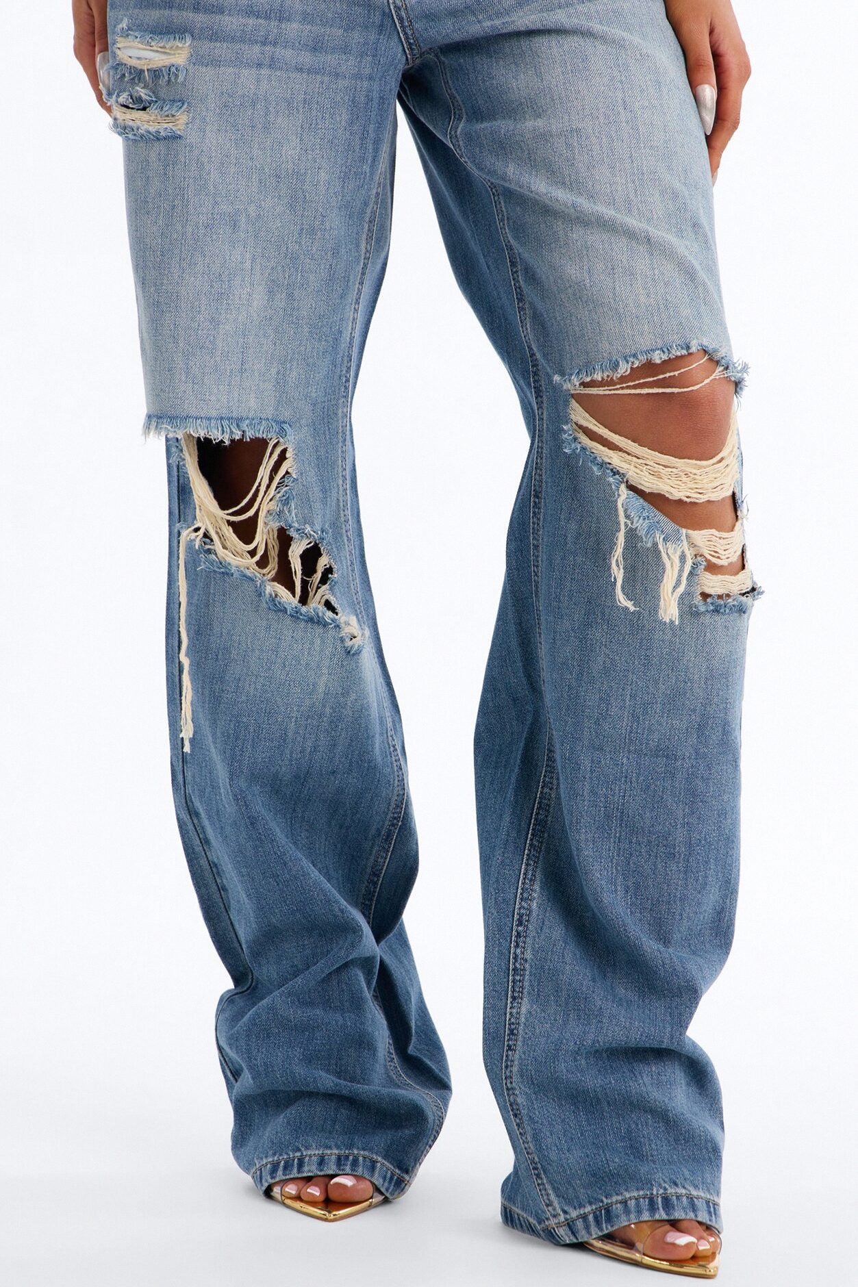 Malibu Low Rise Ripped Wide Leg Jeans - Medium Wash