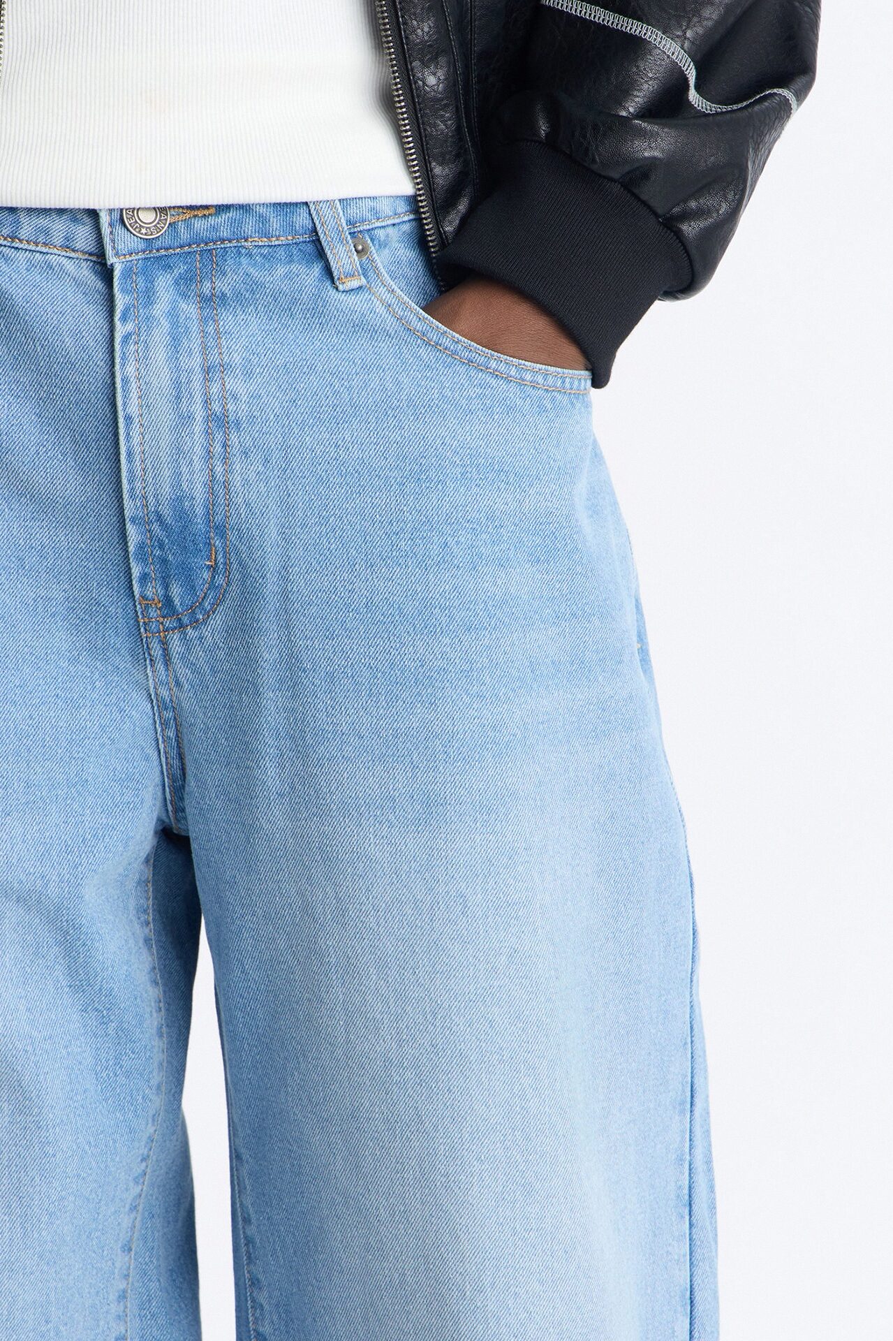 The Weekend Baggy Jeans - Light Blue Wash