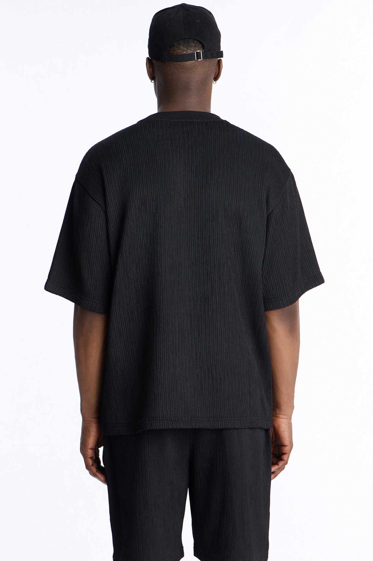 Pure Form Plisse Tee - Black