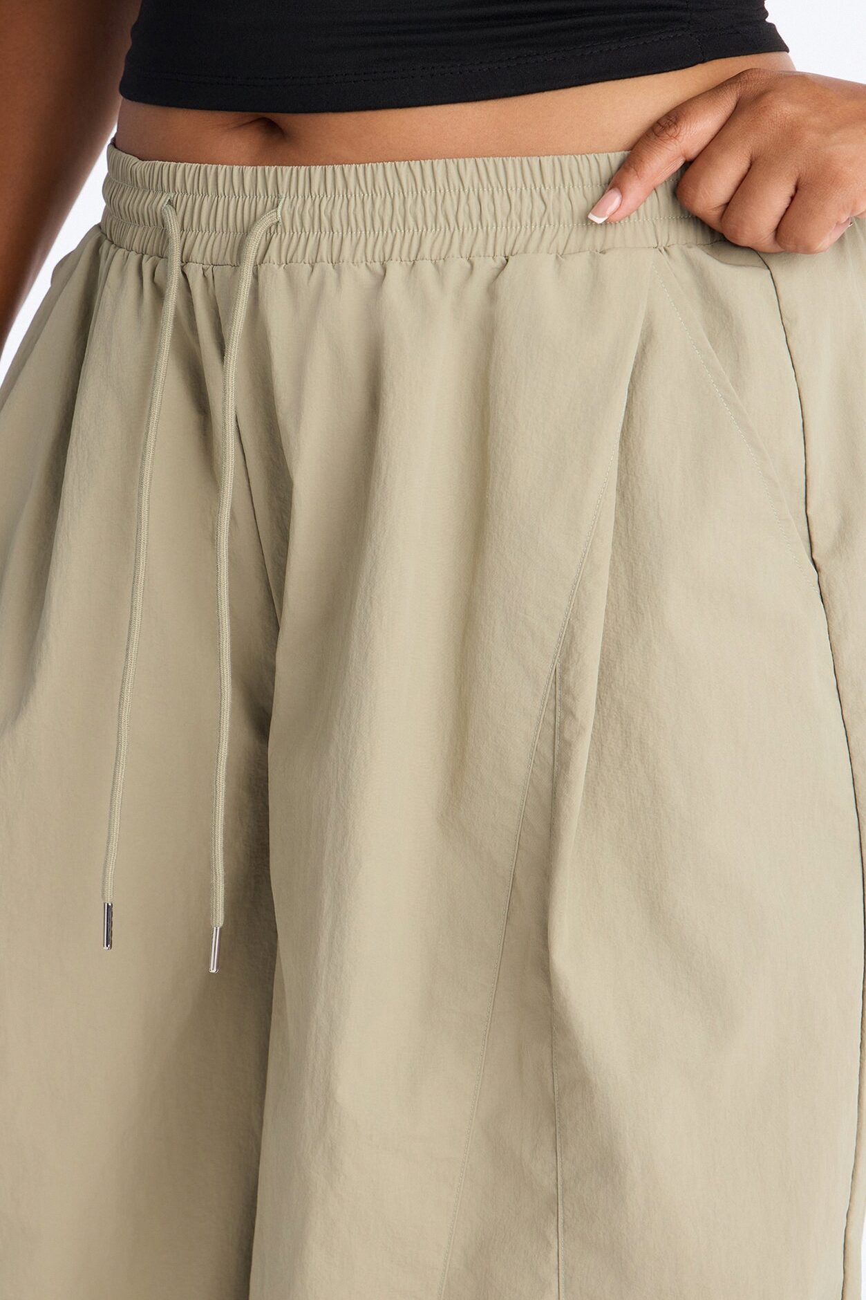 Static Energy Super Wide Leg Windbreaker Pant 33″ - Sage