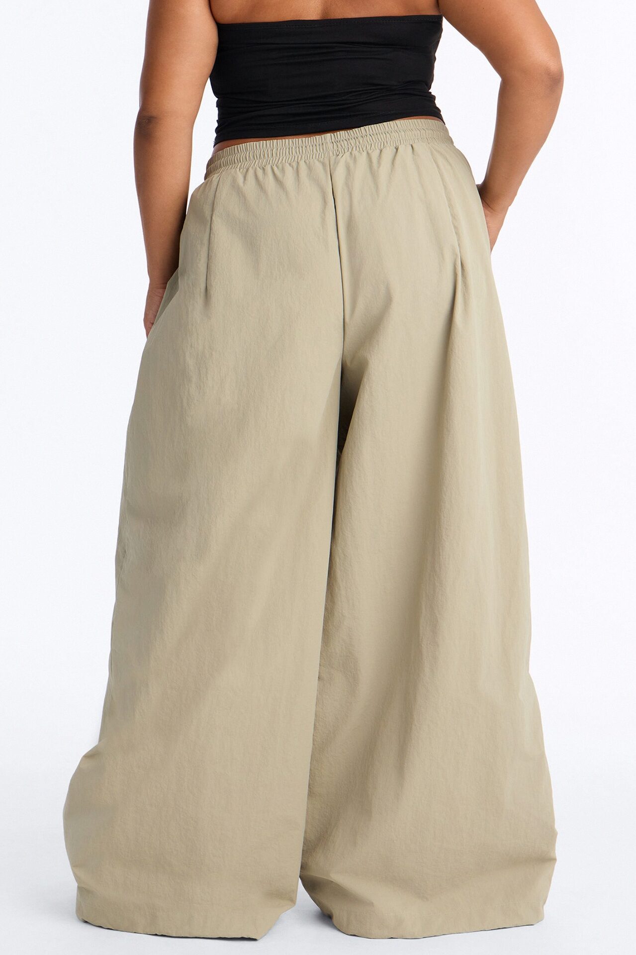 Static Energy Super Wide Leg Windbreaker Pant 33″ - Sage