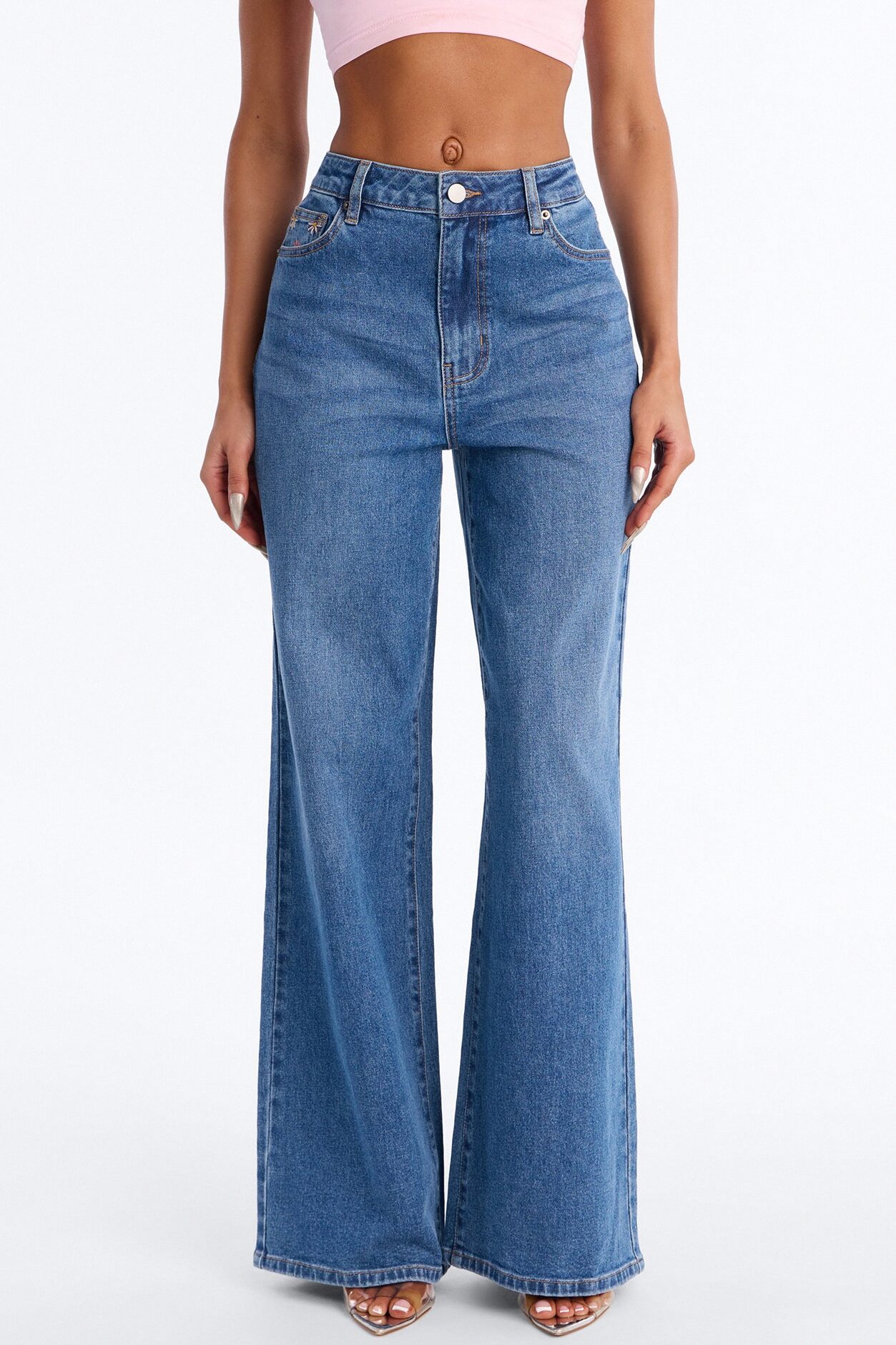 Petal Pocket Embroidered Straight Leg Jeans - Medium Wash