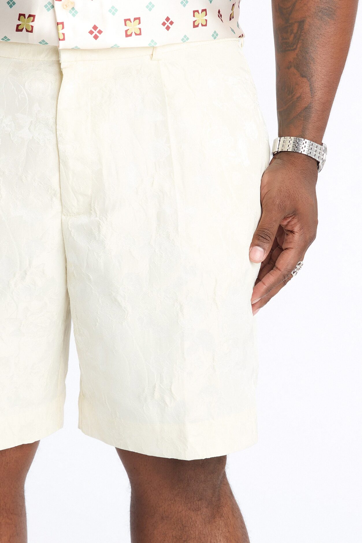 Straight Rose Mirage Short - Cream