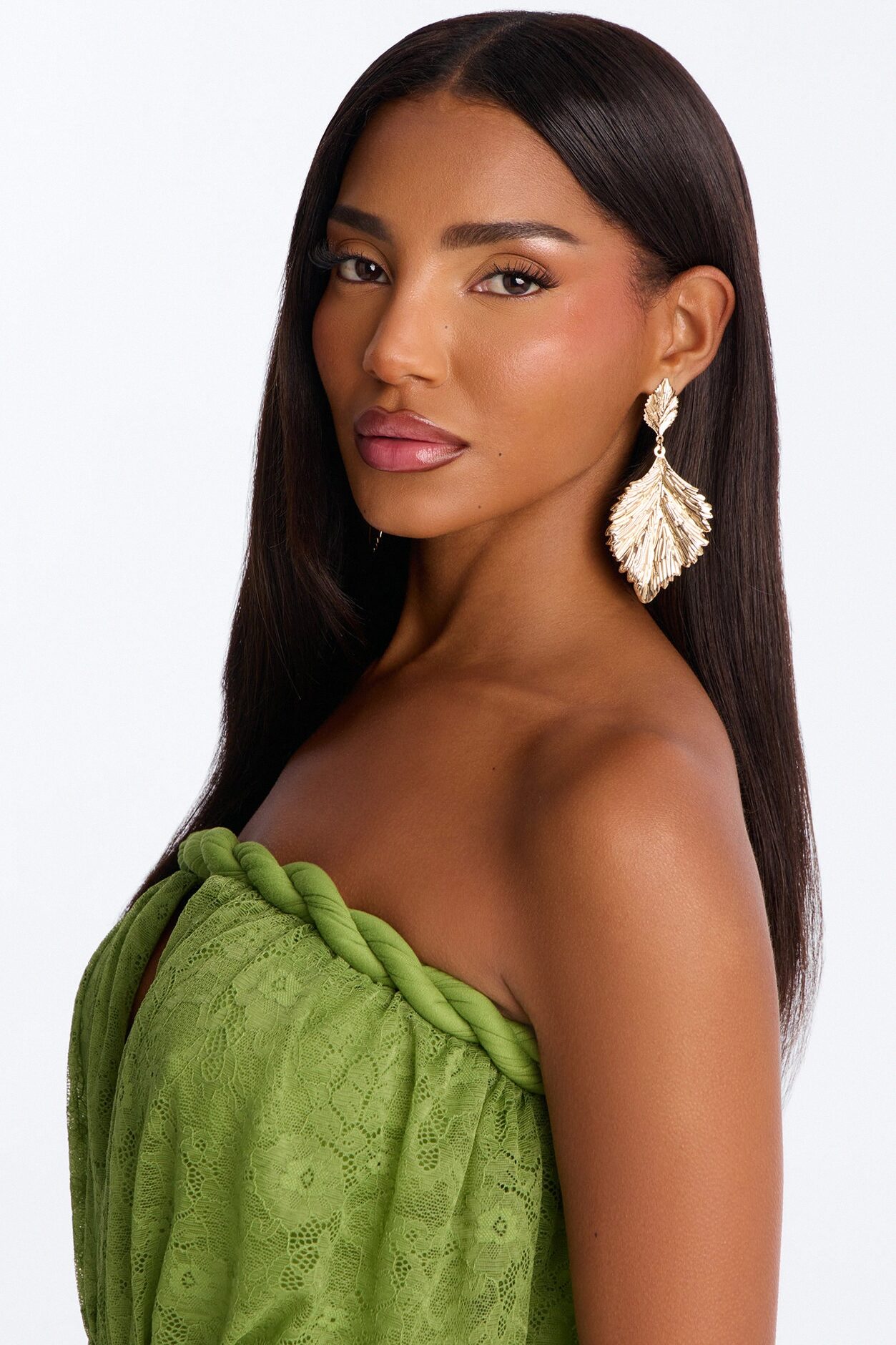 Whispering Leaf Earrings - Gold