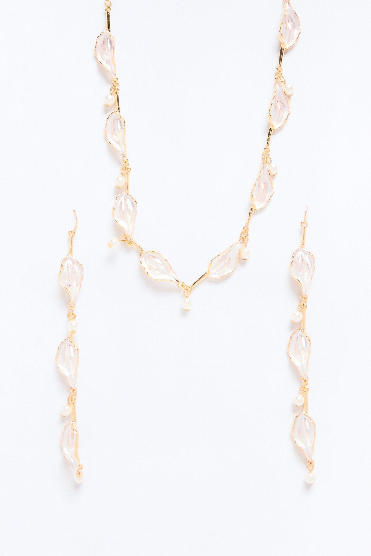 Penelope Pearls Necklace And Earrings Set - Gold/combo