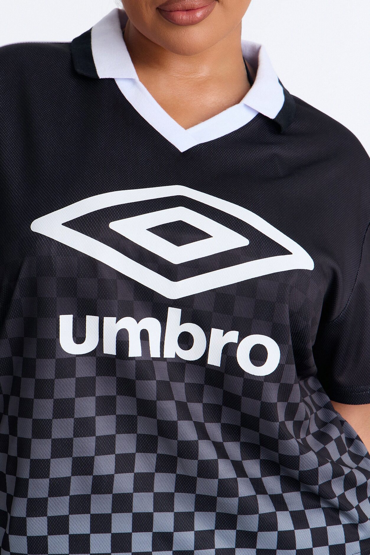 Umbro Checkered Athletic Soccer Jersey - Black