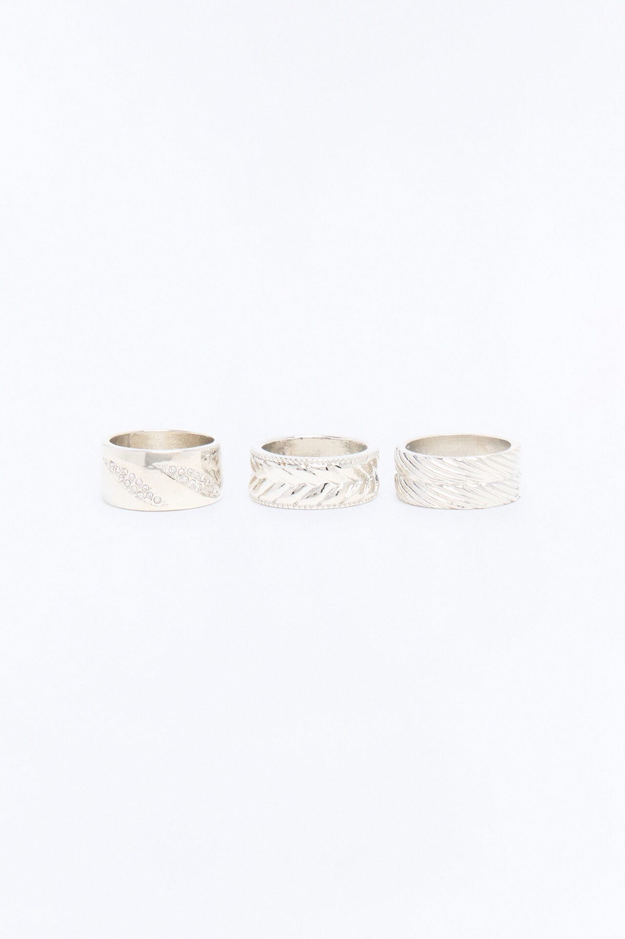 Rippled In Motion Ring Set - Silver