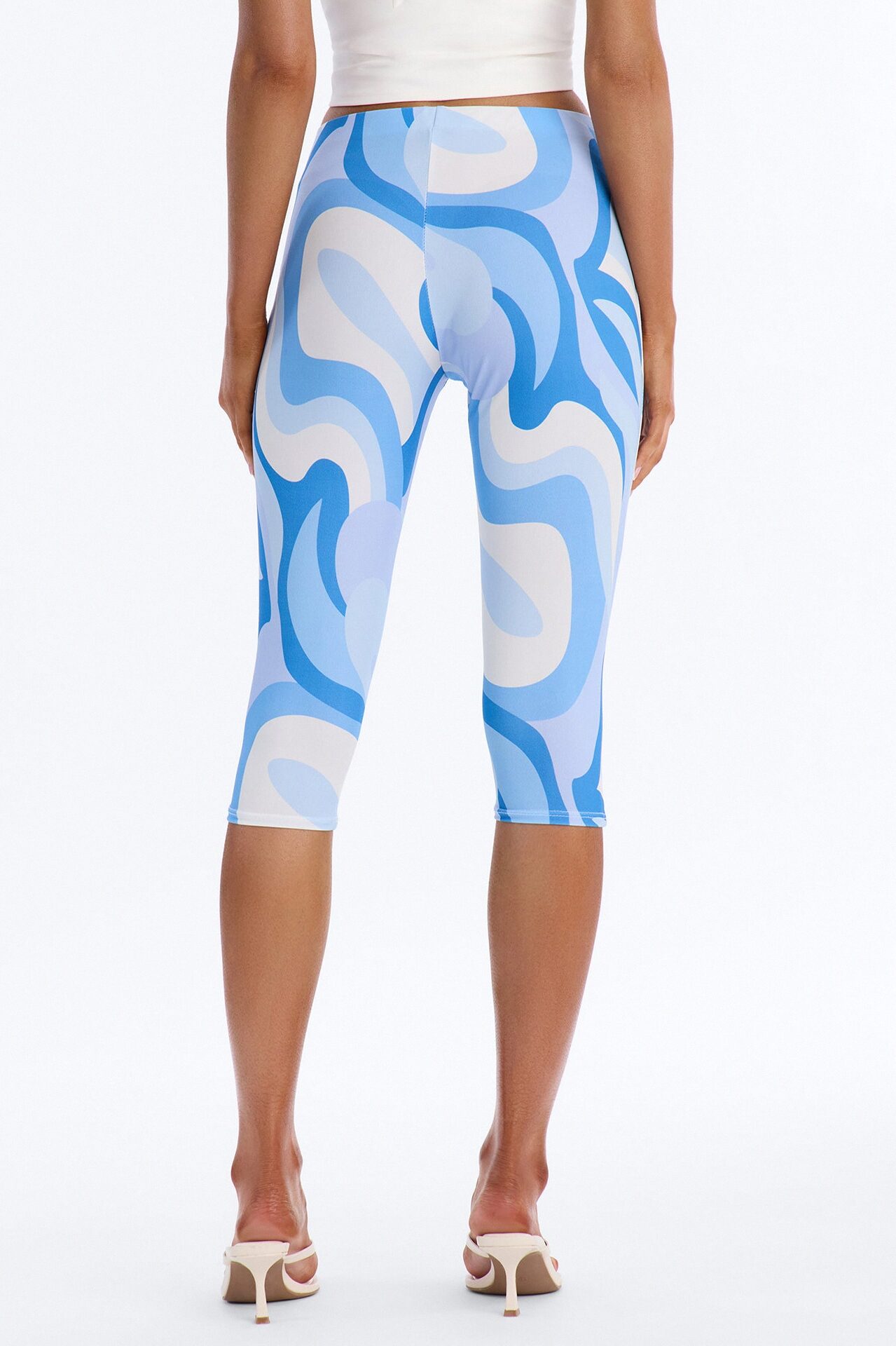 Liliana Abstract Print Capri Legging - Blue/combo
