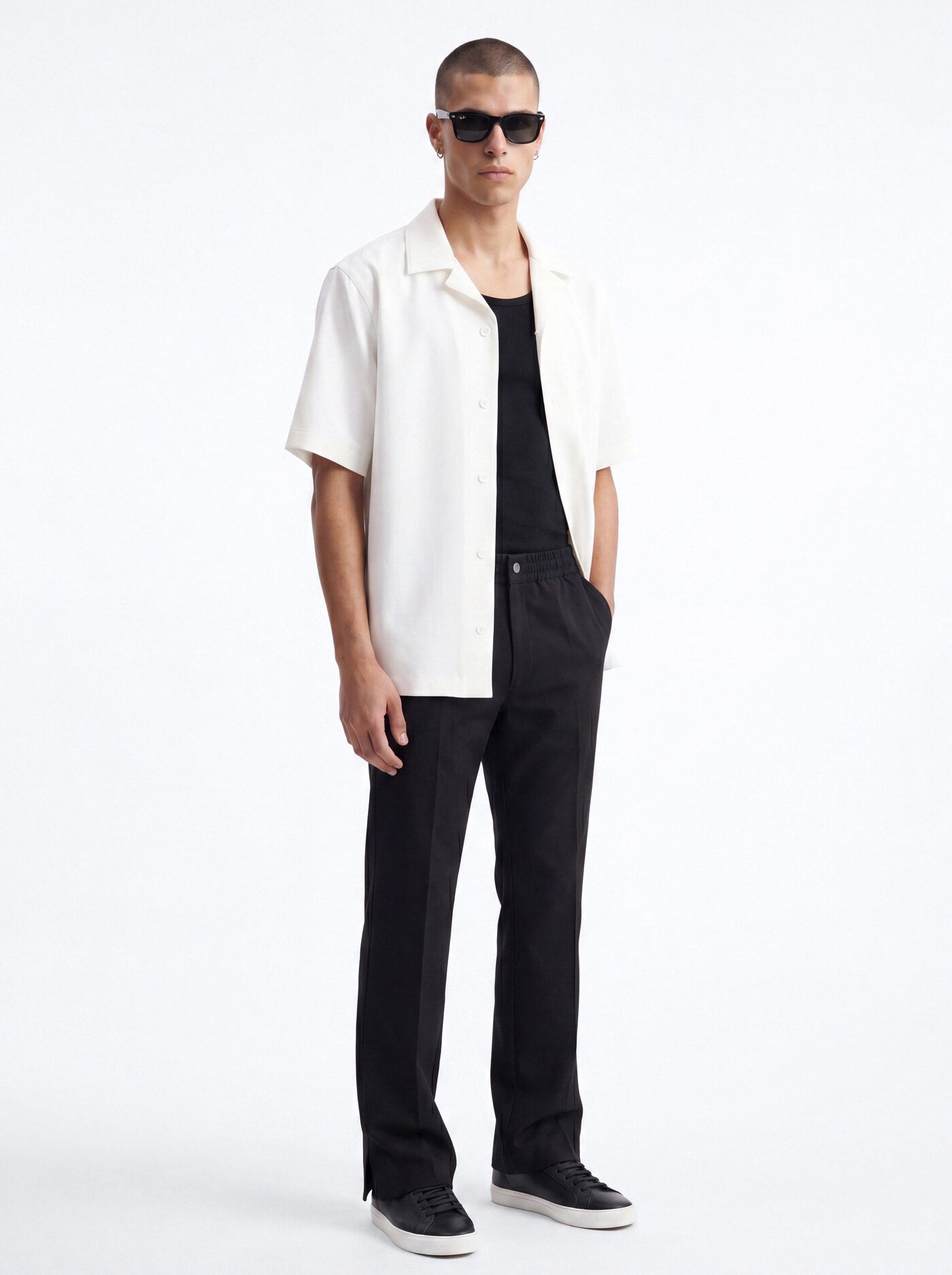 Modern Essential Slim Flare Slit Trouser - Black